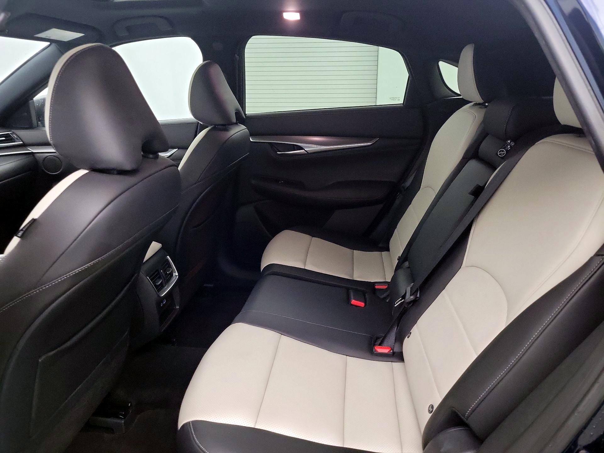 Thumbnail: 2023 INFINITI QX55 - 20