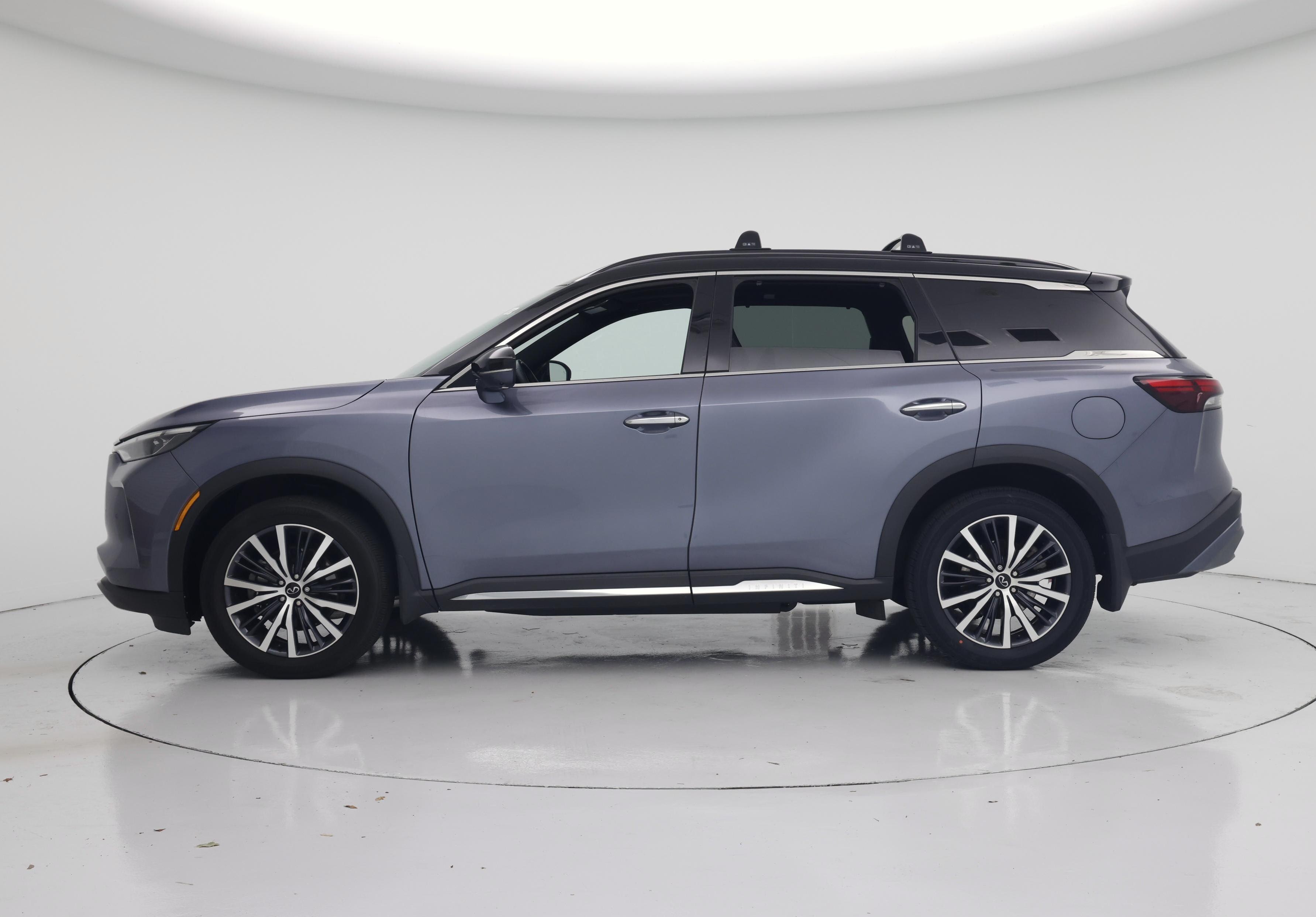 Thumbnail: 2023 INFINITI QX60 - 3