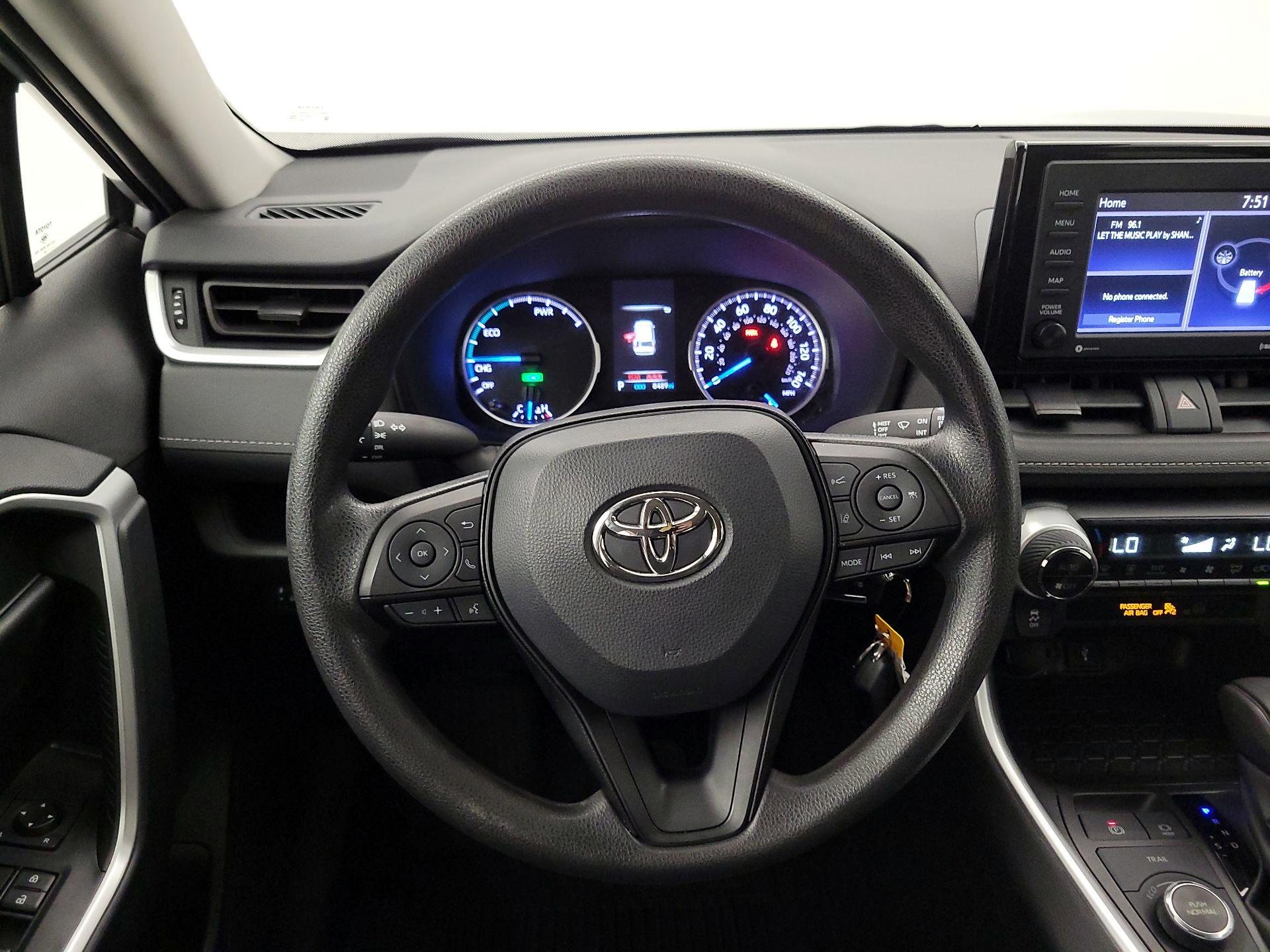 Thumbnail: 2022 Toyota RAV4 - 10
