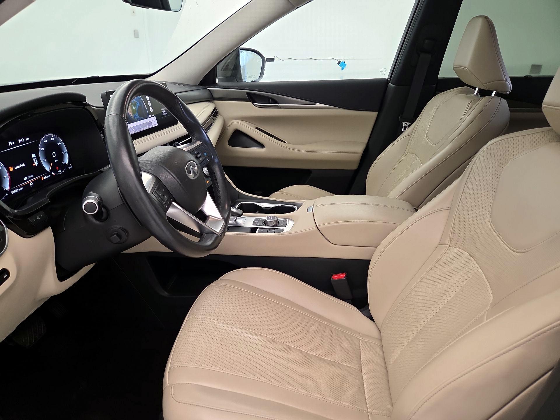 Thumbnail: 2023 INFINITI QX60 - 11