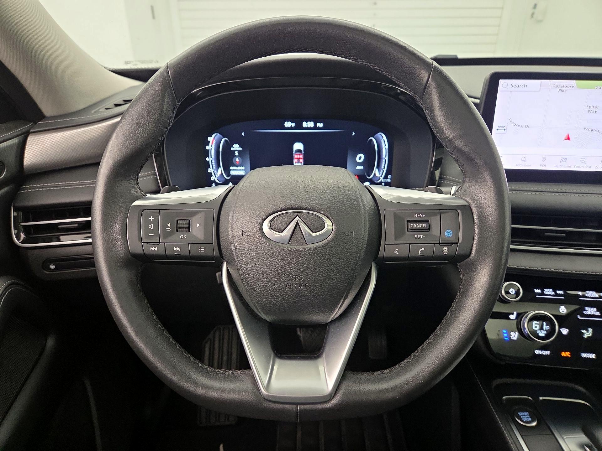 Thumbnail: 2023 INFINITI QX60 - 10