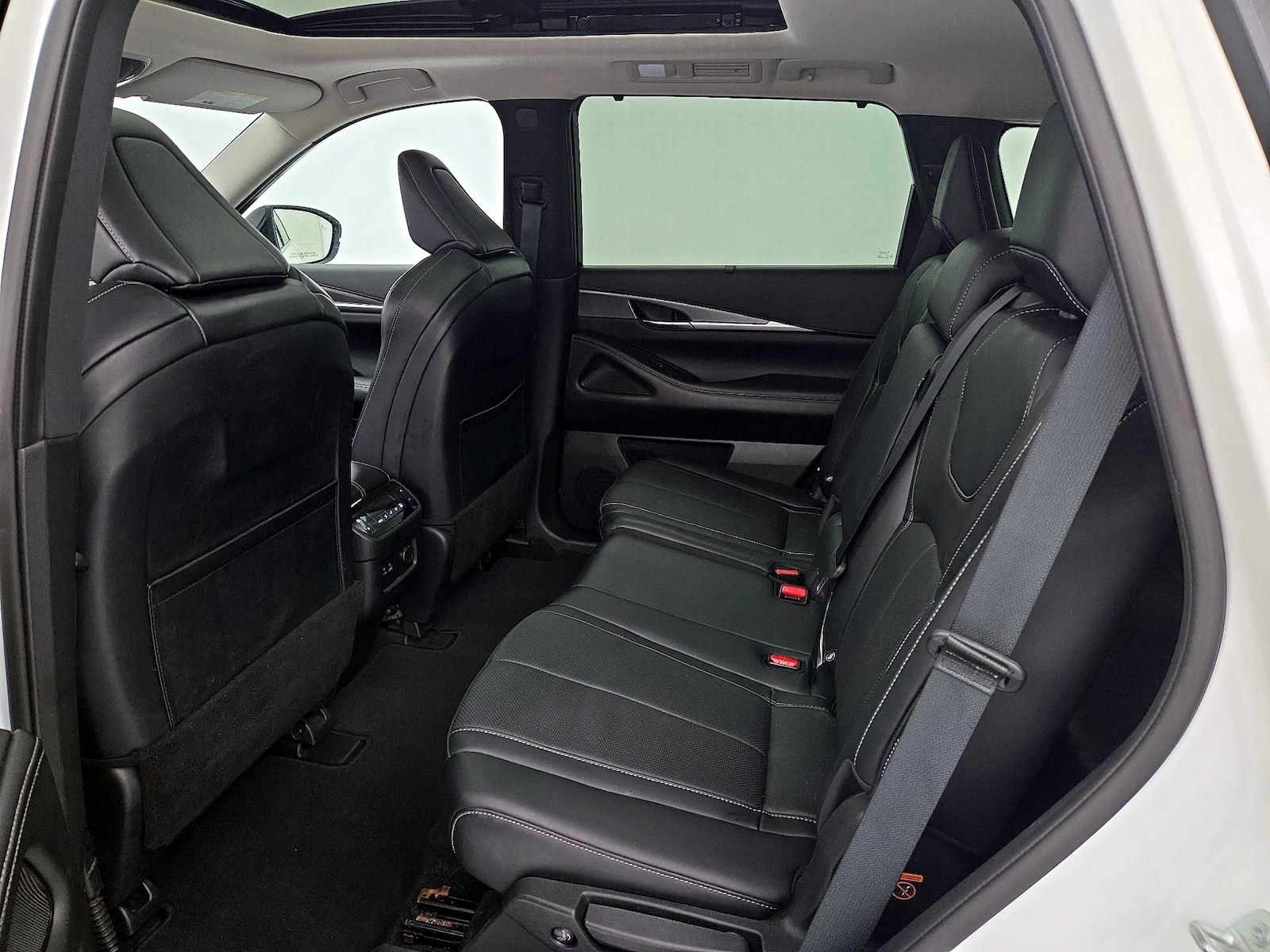 2023 INFINITI QX60 LUXE - Photo 22