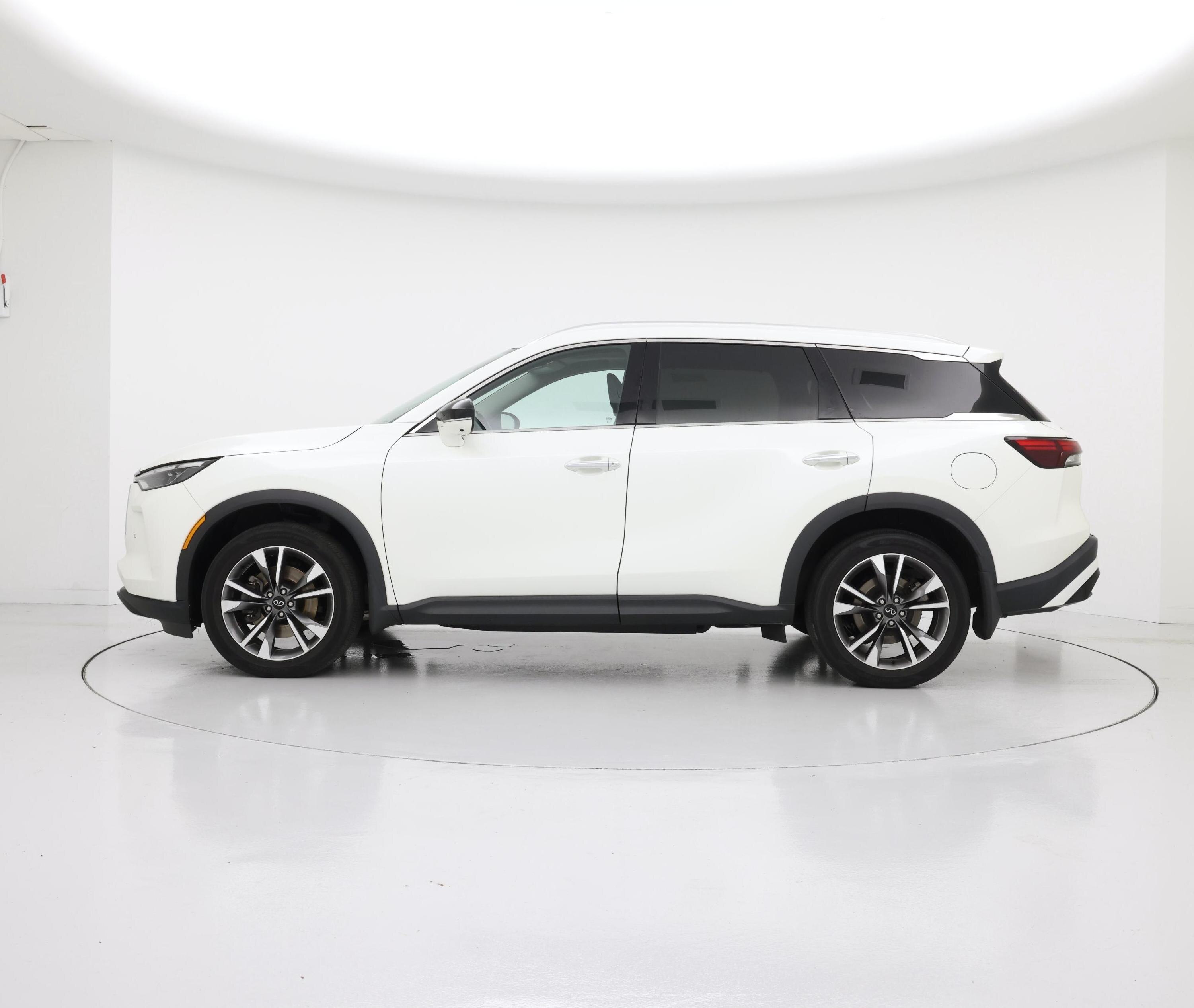 Thumbnail: 2023 INFINITI QX60 - 3