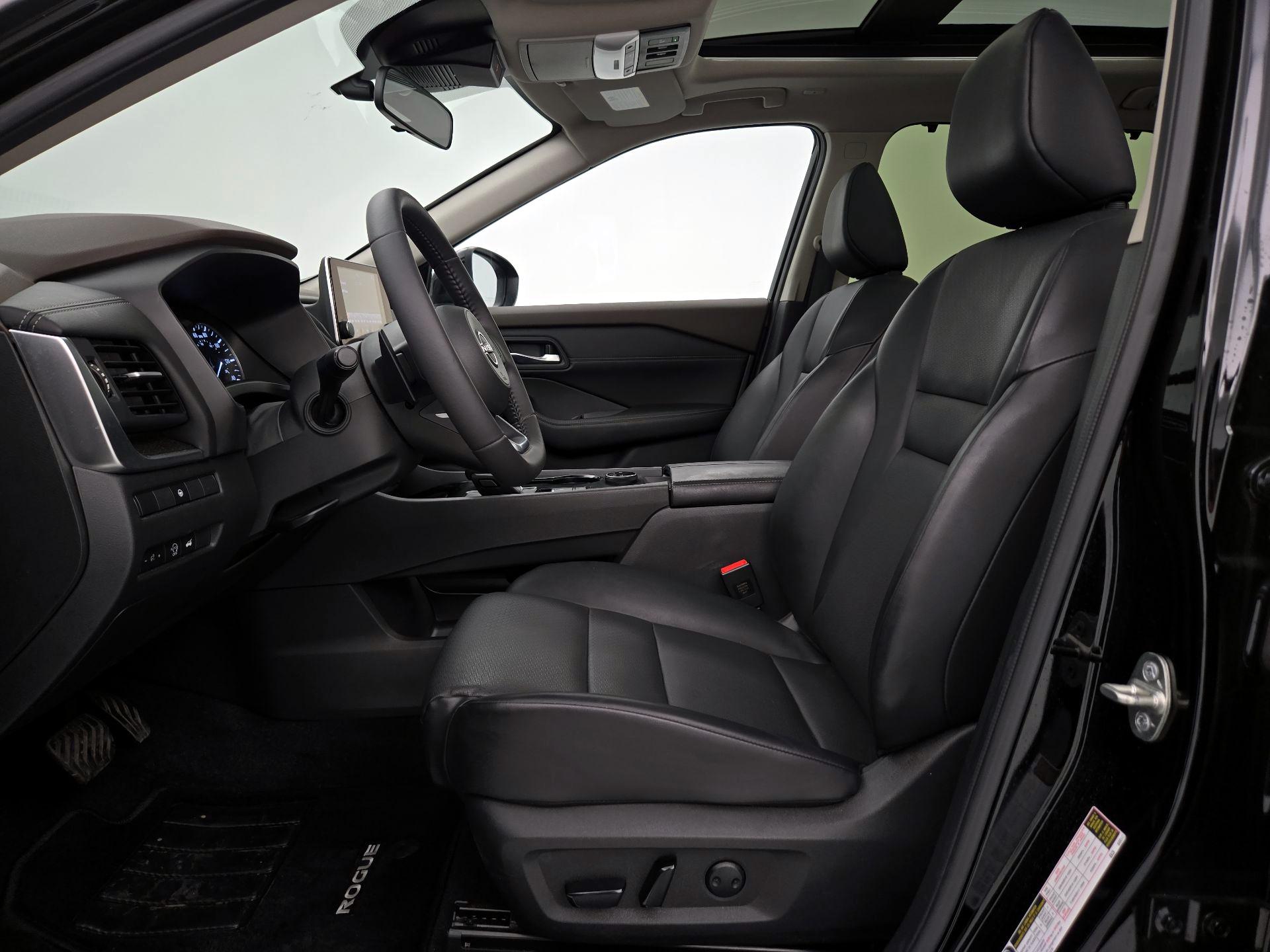 Thumbnail: 2023 Nissan Rogue - 11