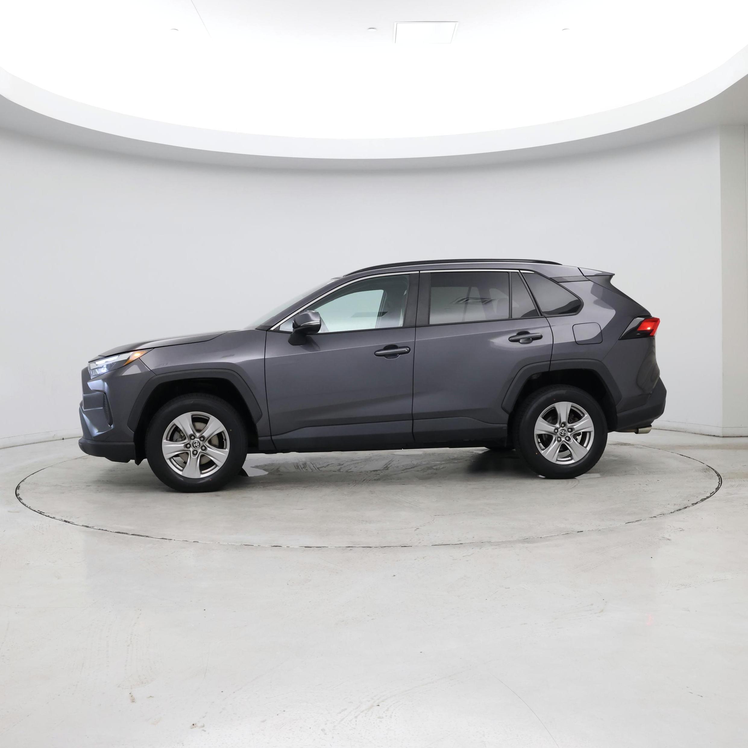 Thumbnail: 2022 Toyota RAV4 - 2
