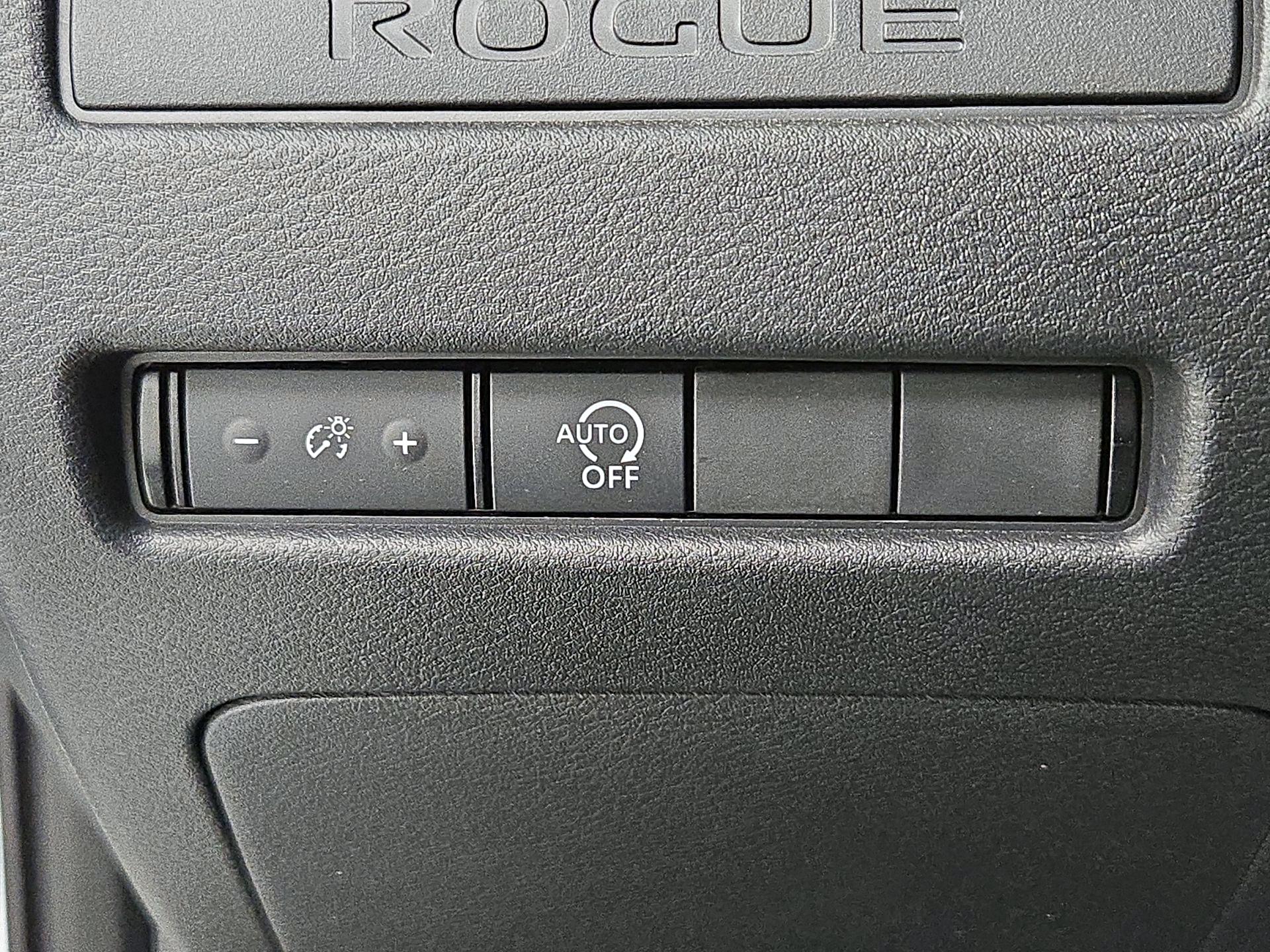 Thumbnail: 2023 Nissan Rogue - 13