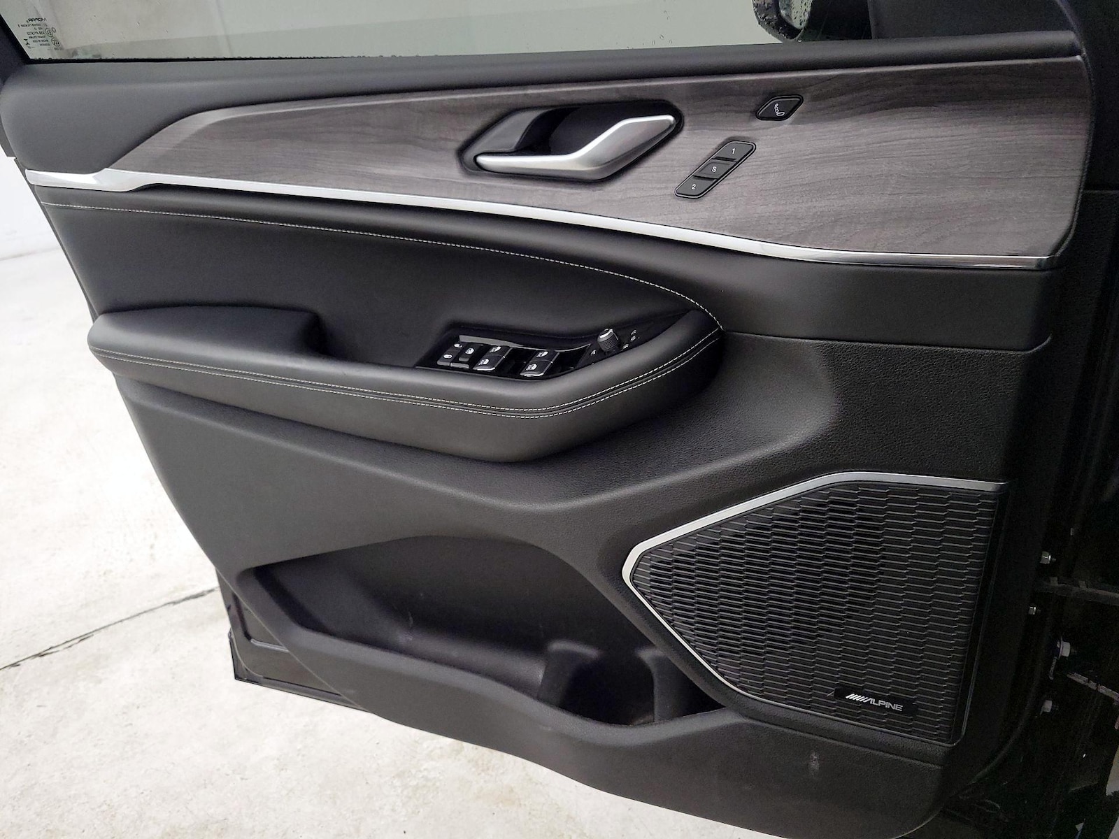 2023 Jeep Grand Cherokee L Overland - Photo 13