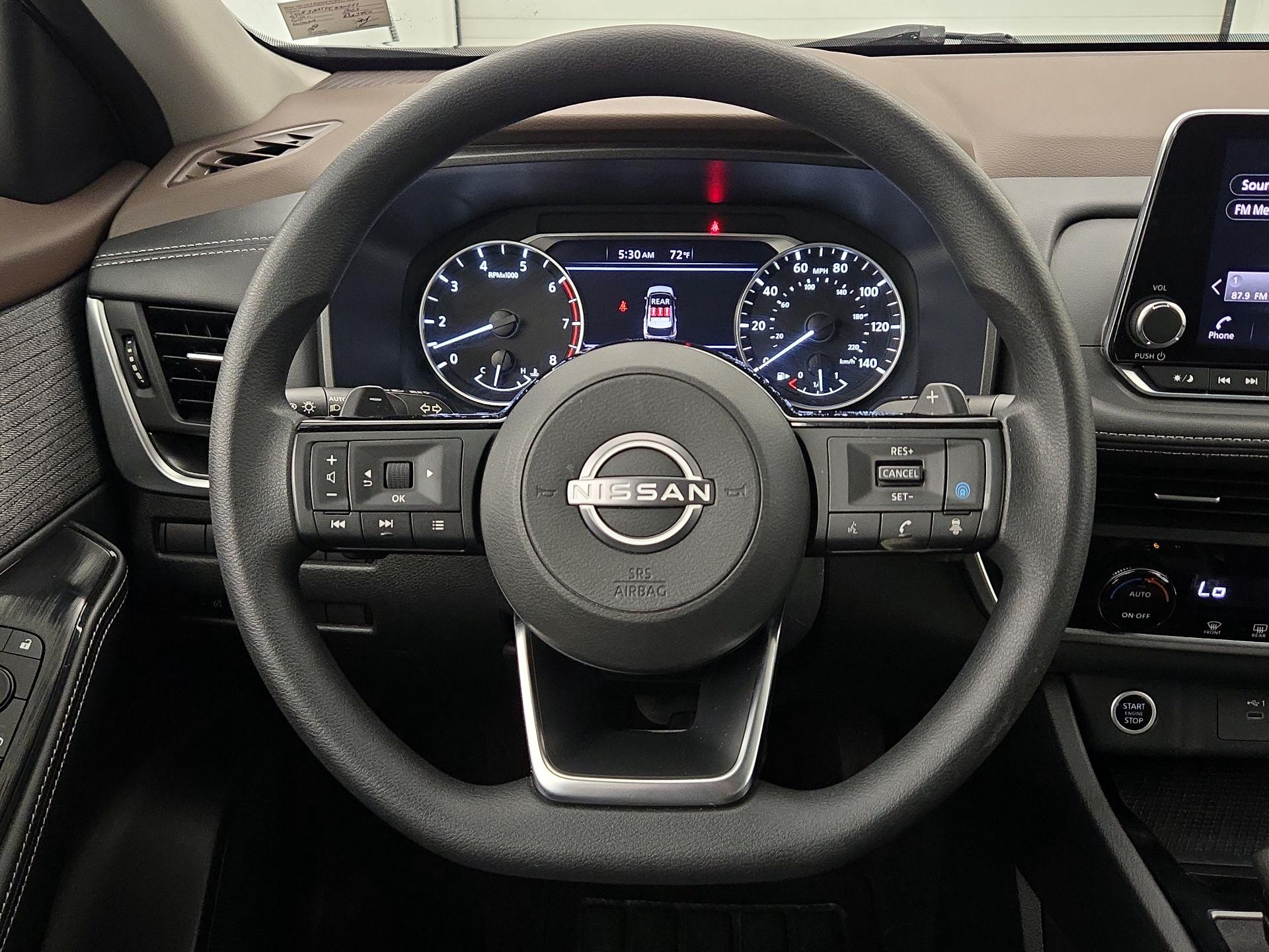 Thumbnail: 2023 Nissan Rogue - 10