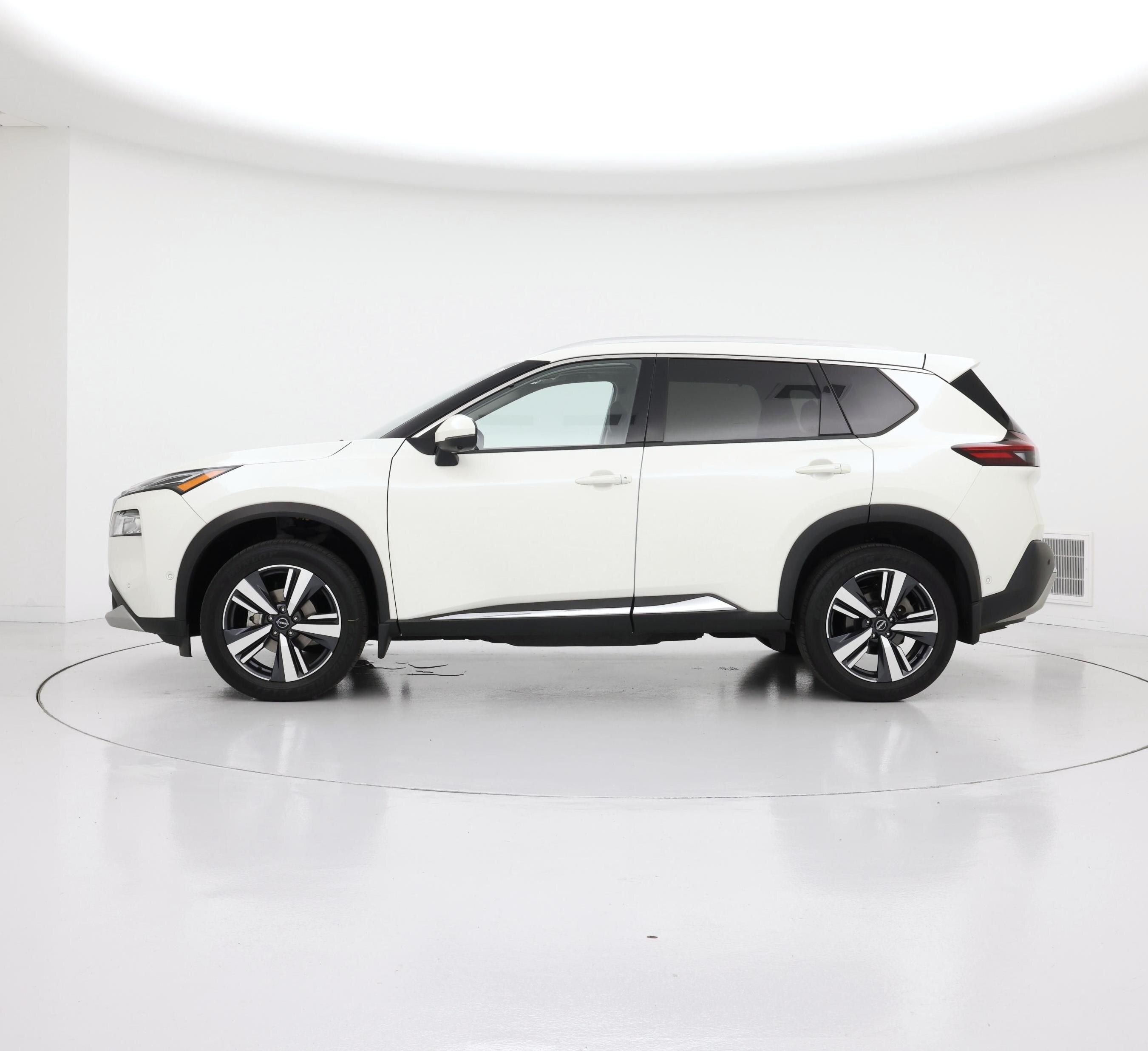 Thumbnail: 2023 Nissan Rogue - 3