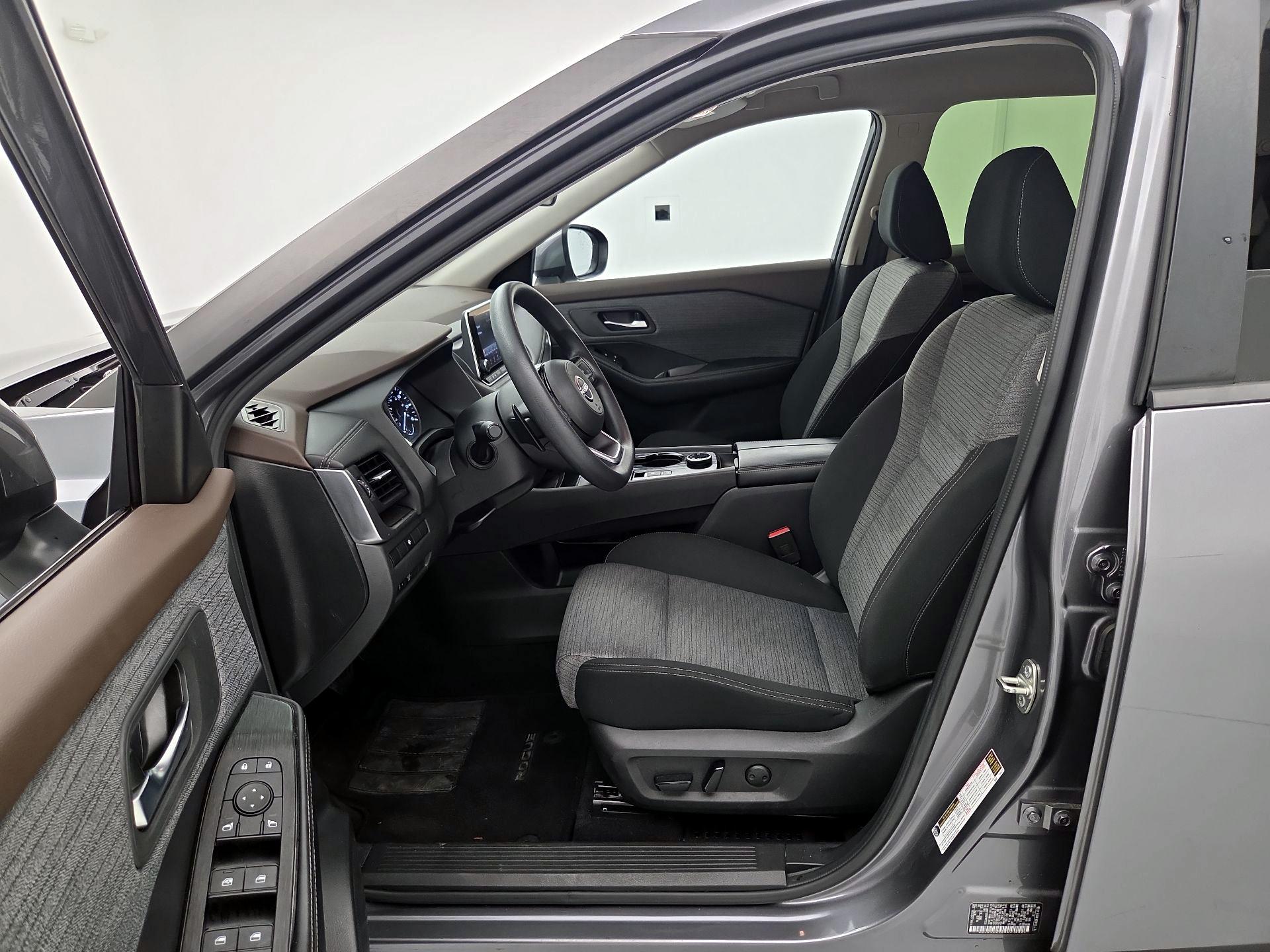 Thumbnail: 2023 Nissan Rogue - 11