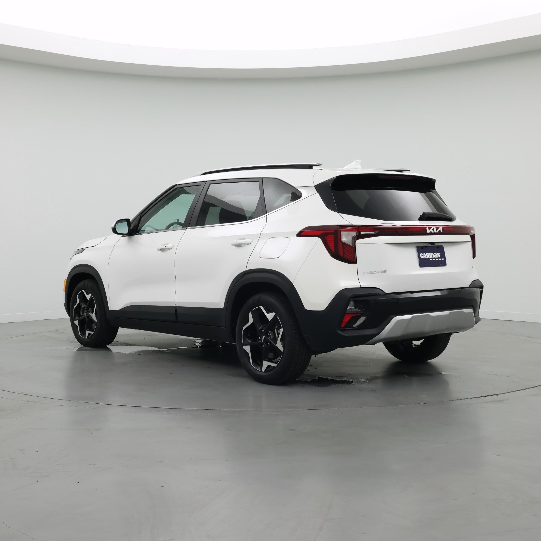 Thumbnail: 2024 Kia Seltos - 2