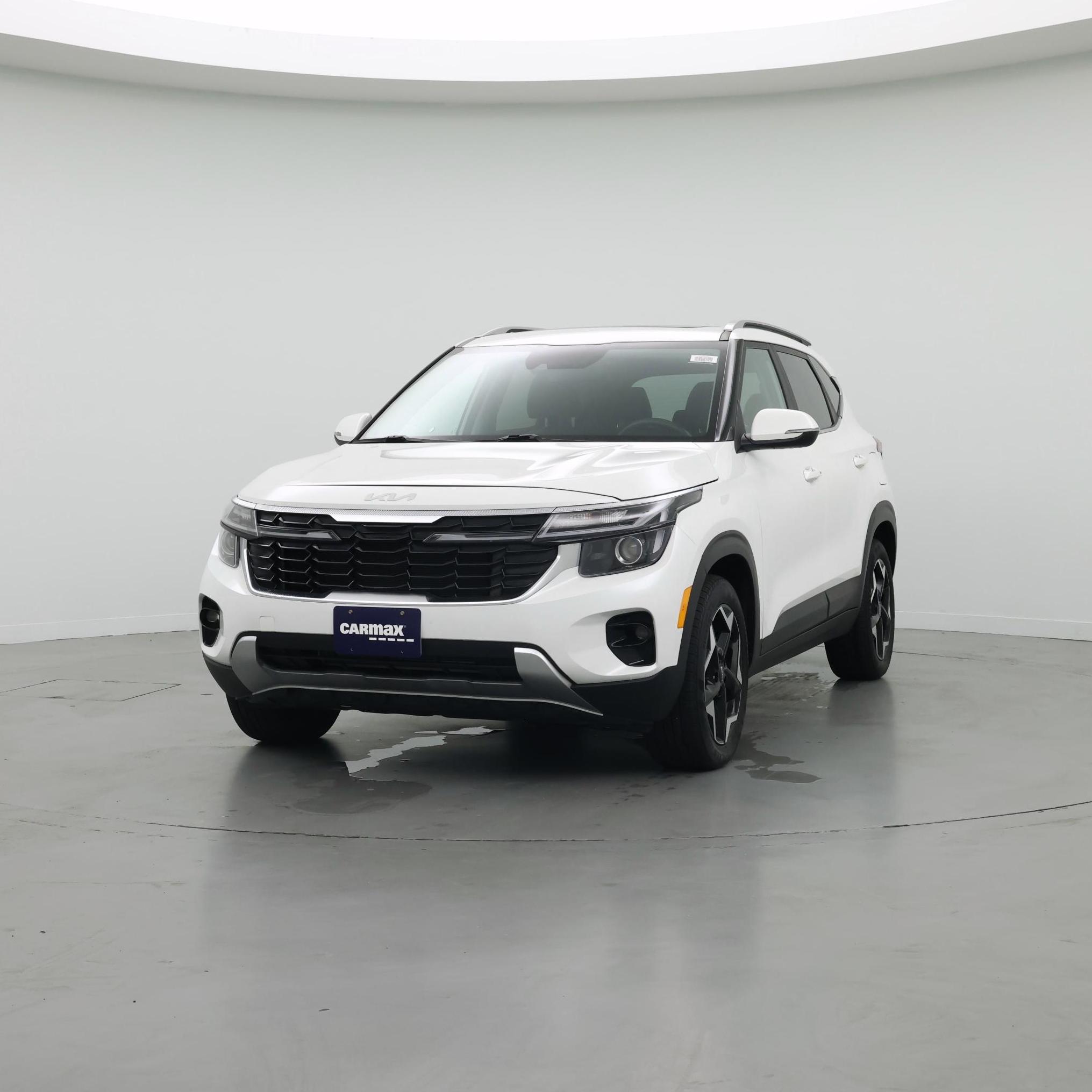 Thumbnail: 2024 Kia Seltos - 4
