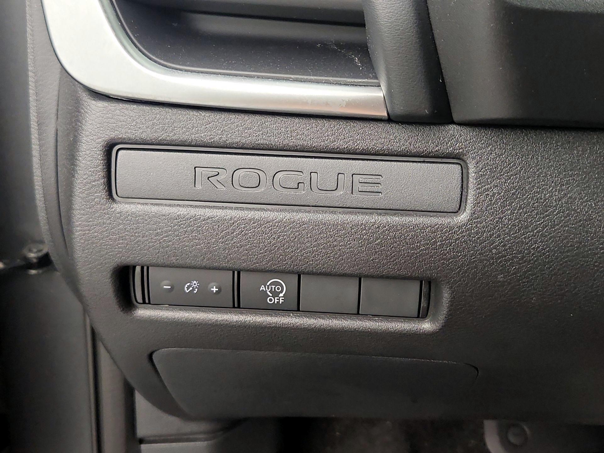 Thumbnail: 2023 Nissan Rogue - 13