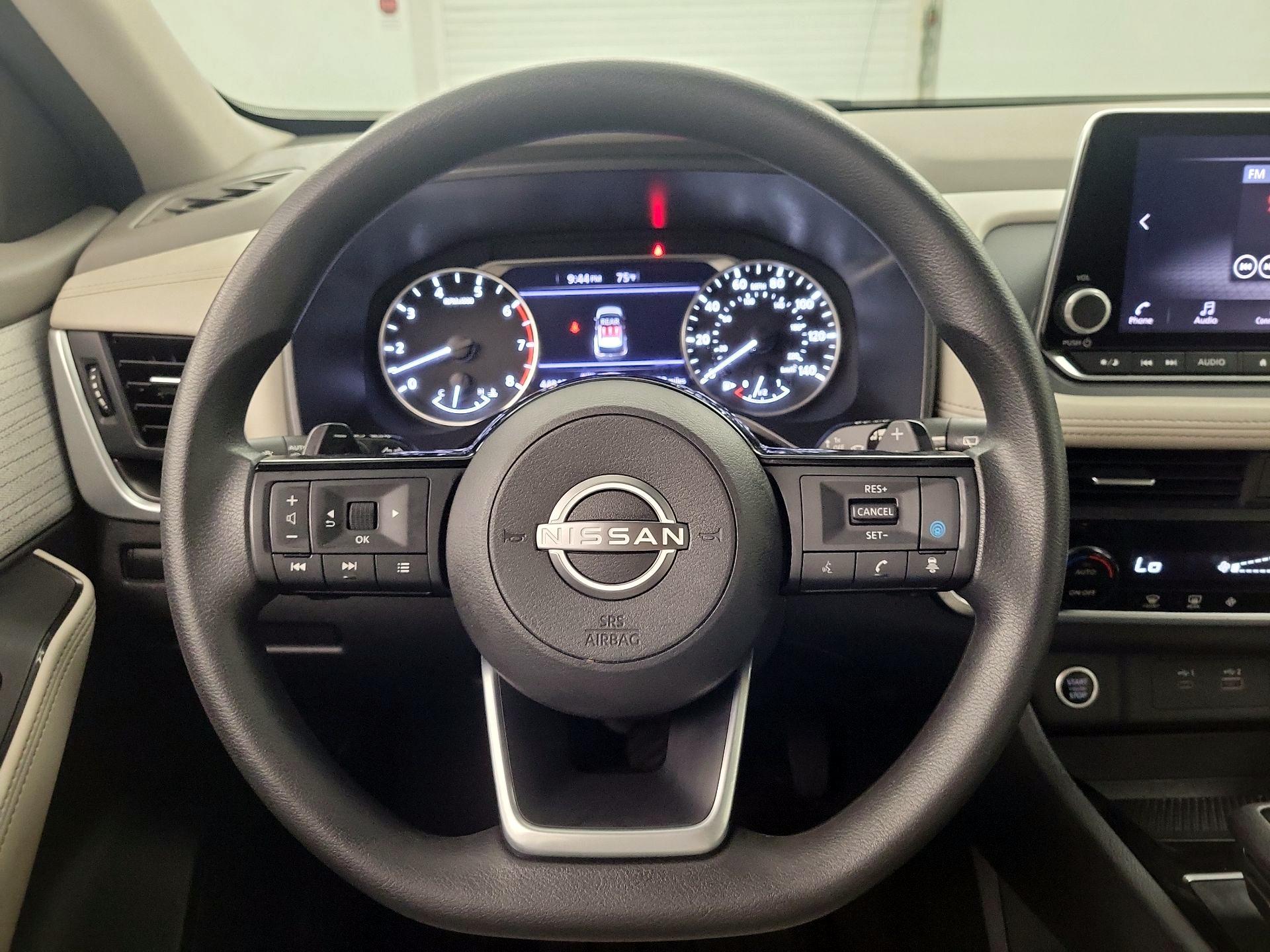 Thumbnail: 2023 Nissan Rogue - 10