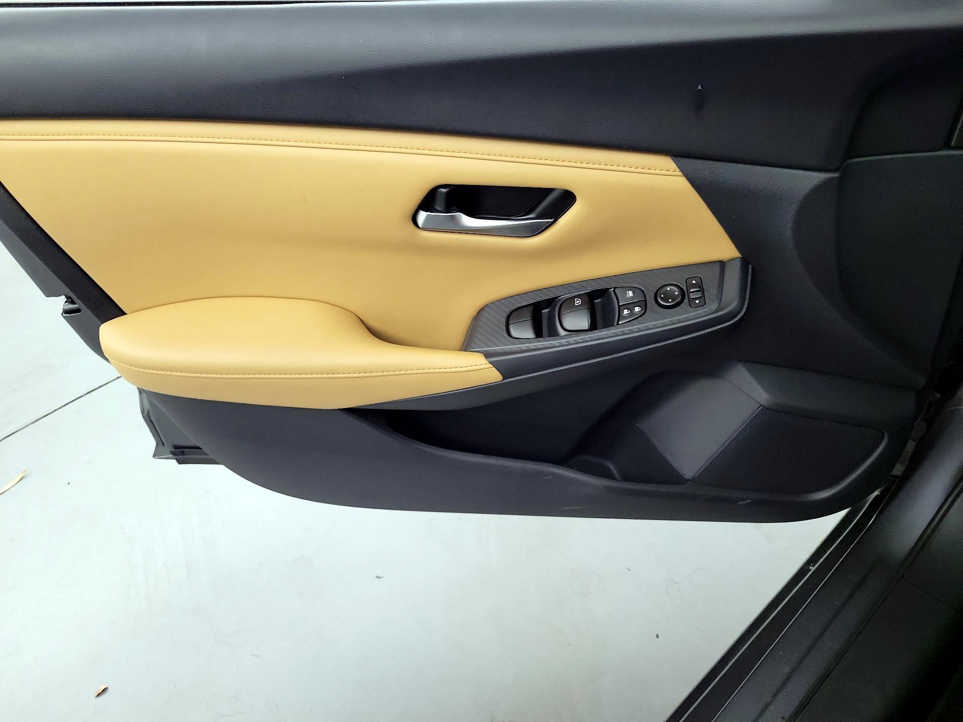 Thumbnail: 2023 Nissan Sentra - 12