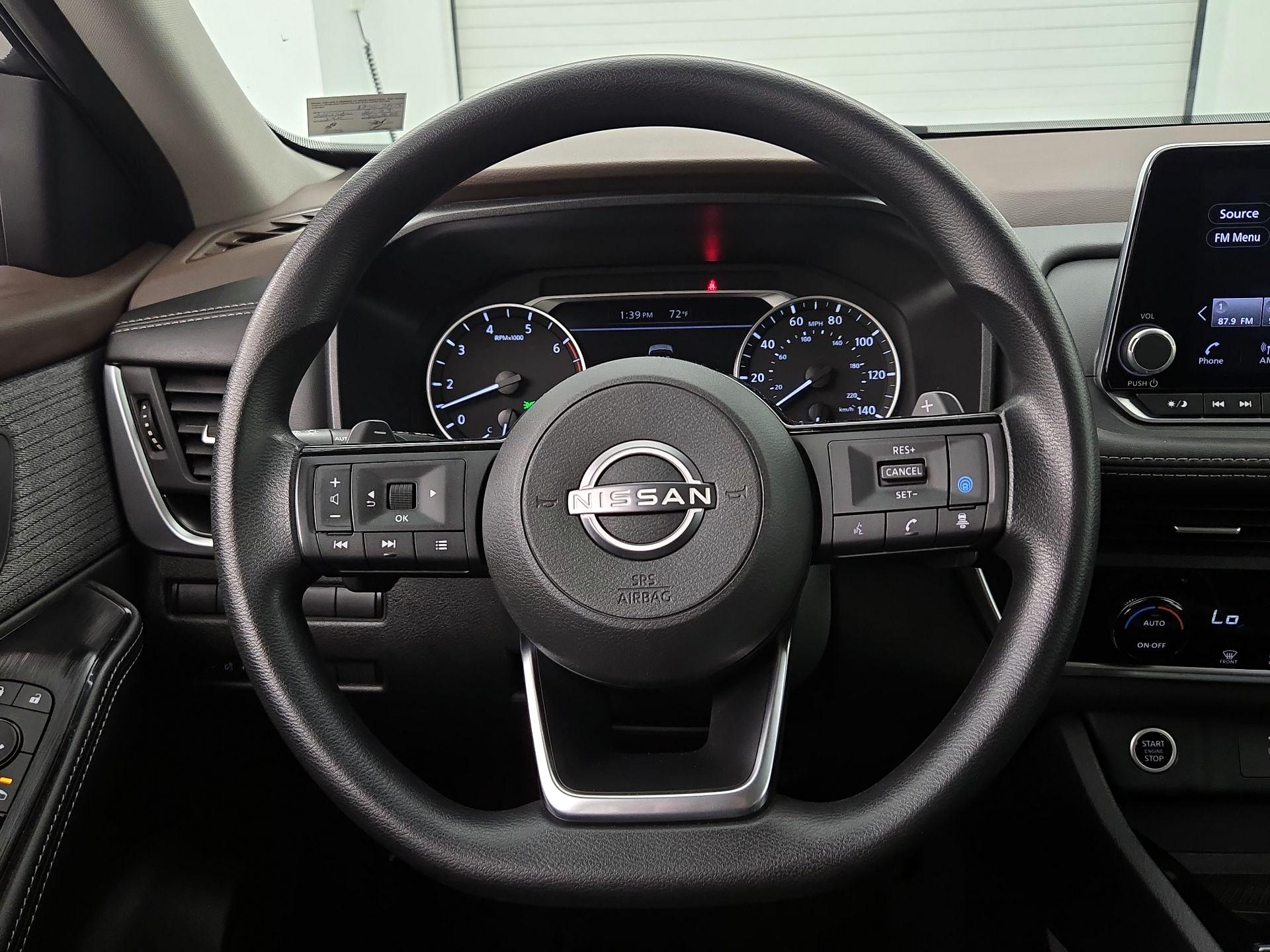 Thumbnail: 2023 Nissan Rogue - 10