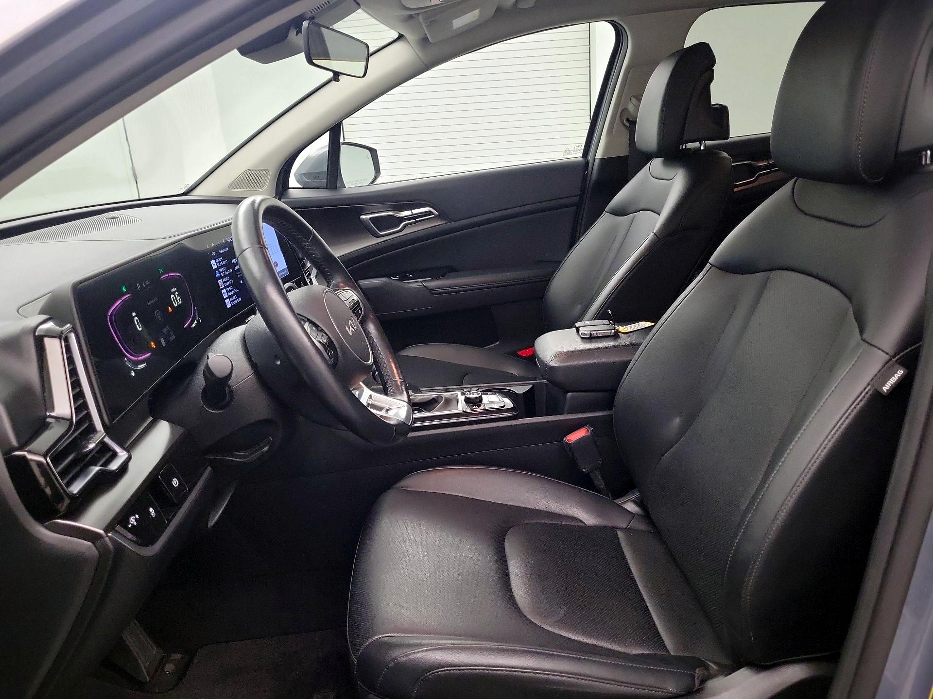 Thumbnail: 2023 Kia Sportage - 11