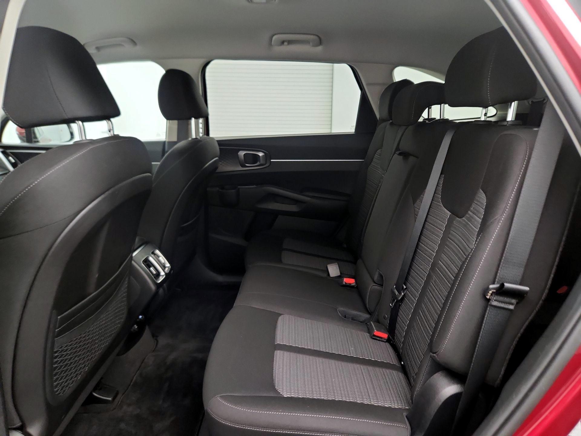 Thumbnail: 2023 Kia Sorento - 19