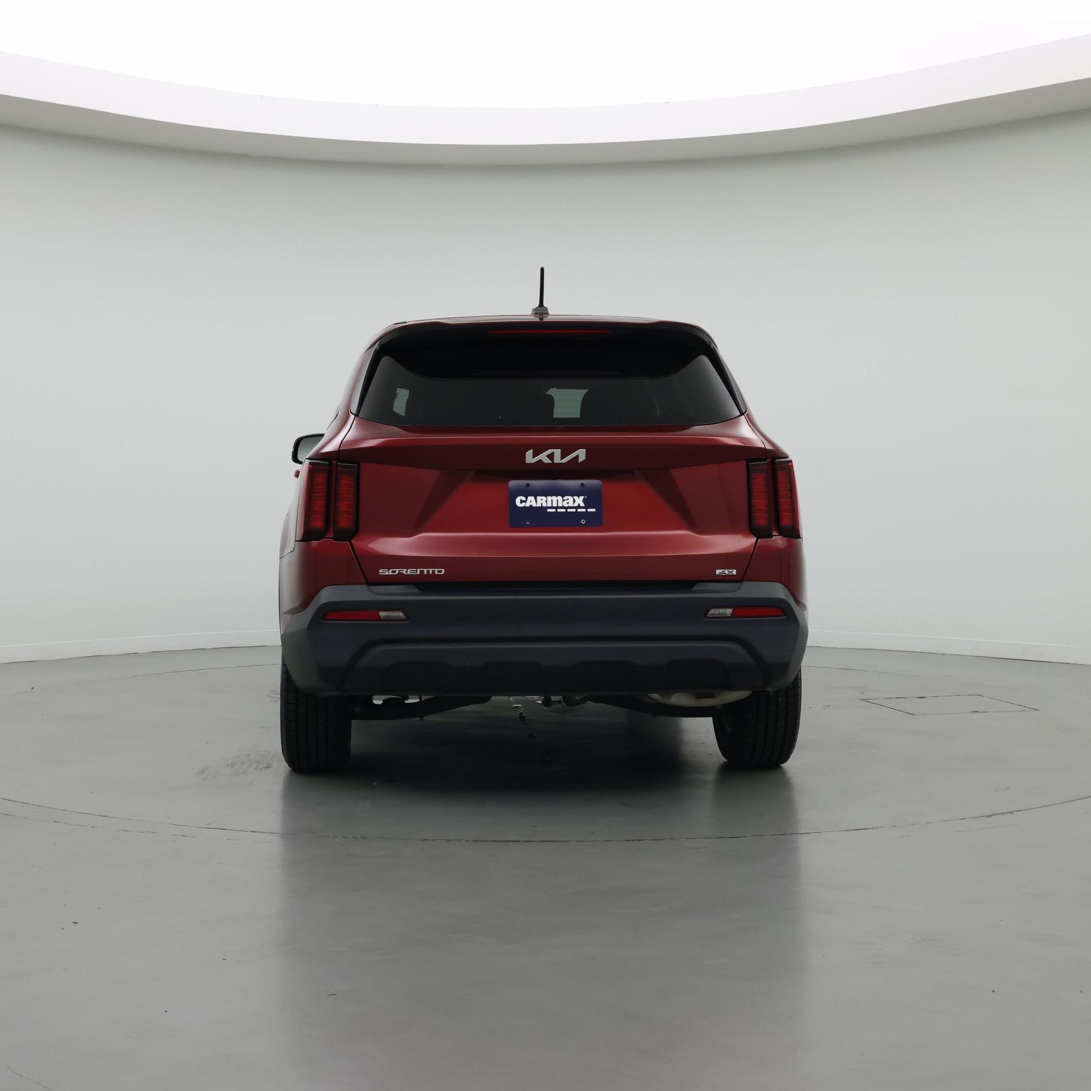 Thumbnail: 2023 Kia Sorento - 6