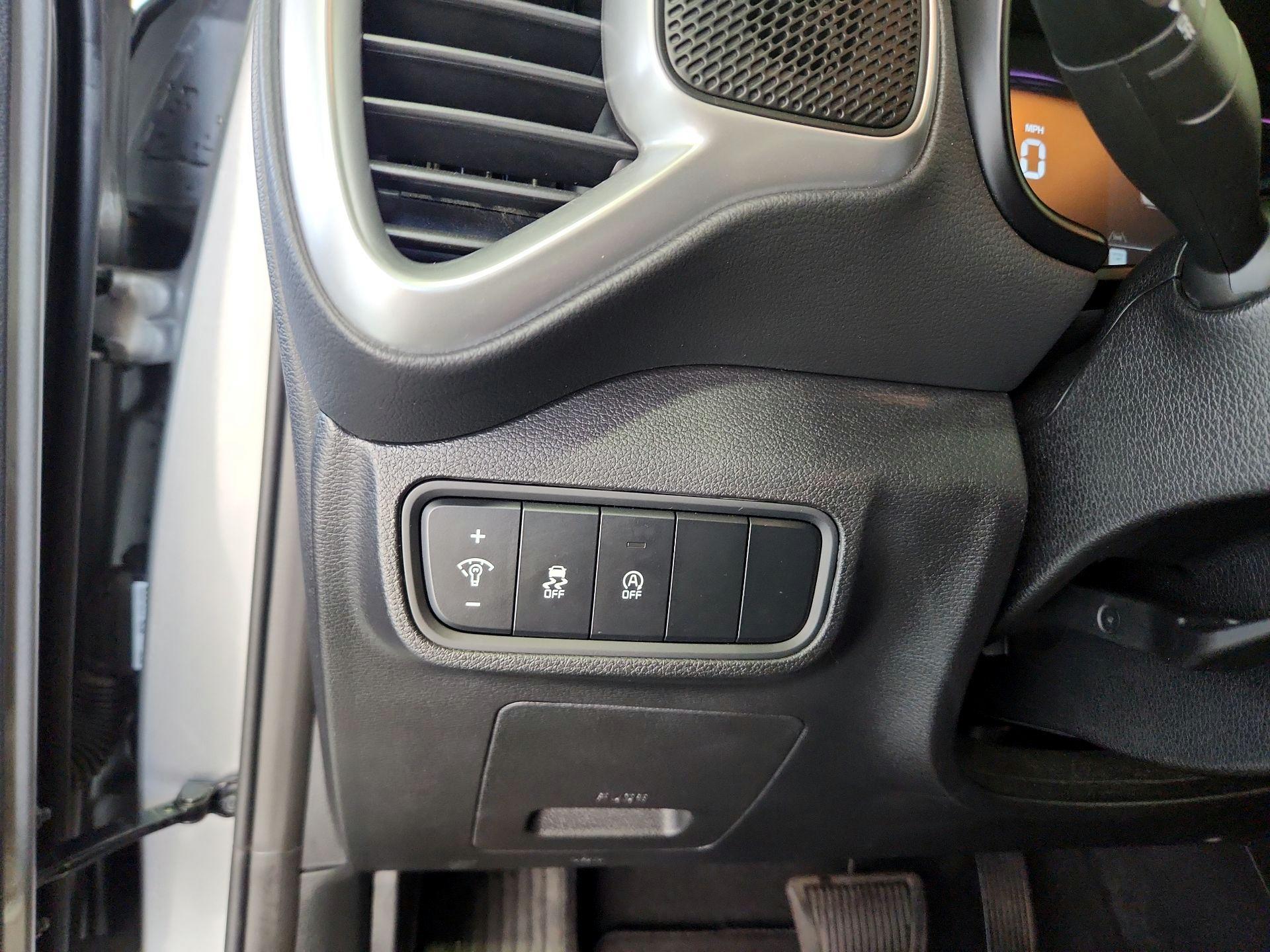 Thumbnail: 2023 Kia Soul - 13