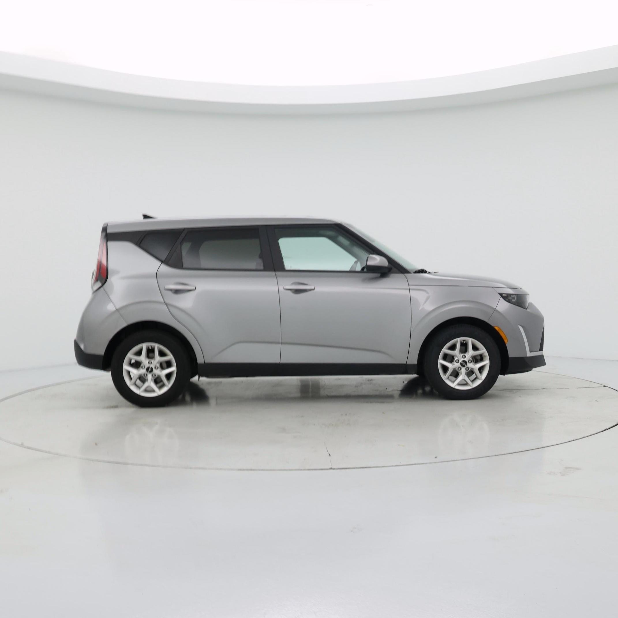 Thumbnail: 2023 Kia Soul - 7