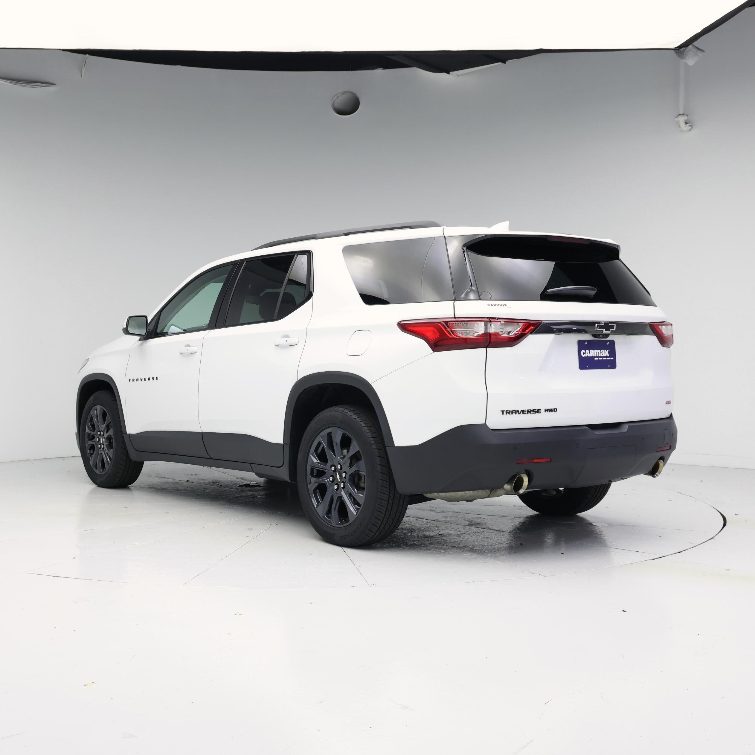 Thumbnail: 2021 Chevrolet Traverse - 2