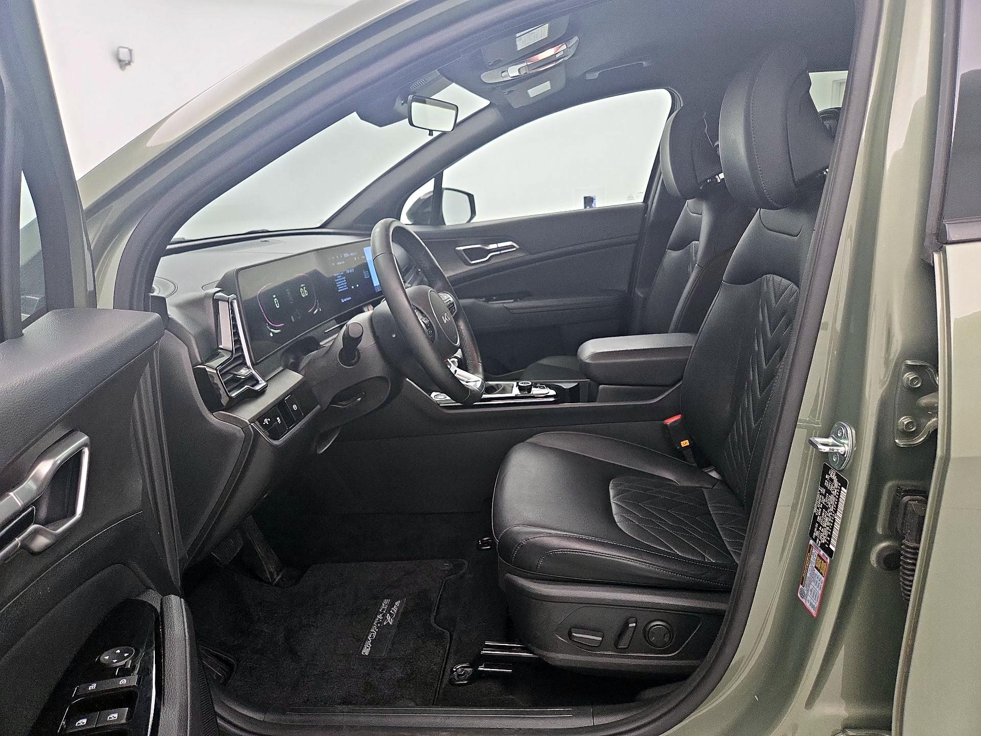 Thumbnail: 2023 Kia Sportage - 11