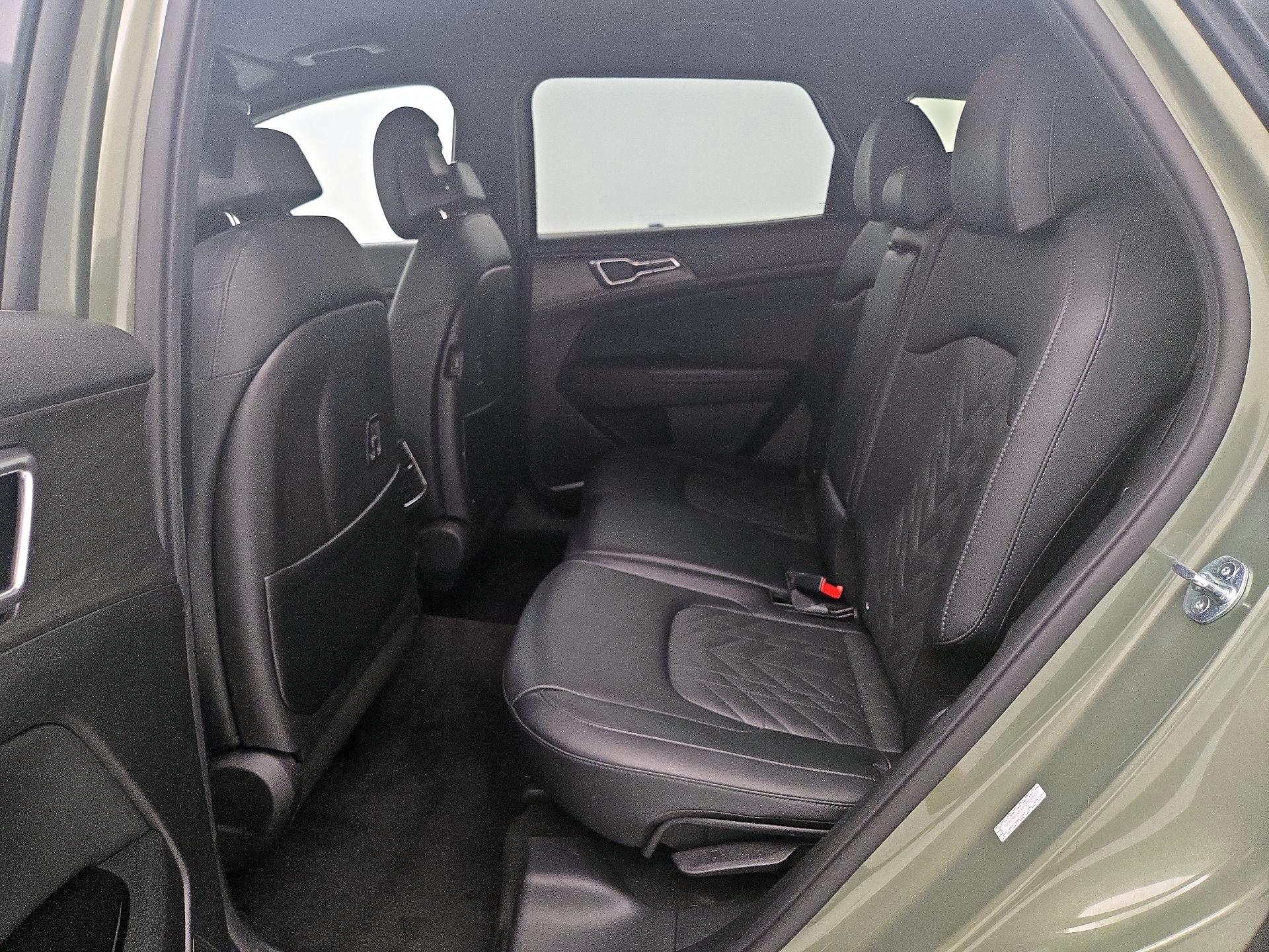 Thumbnail: 2023 Kia Sportage - 20