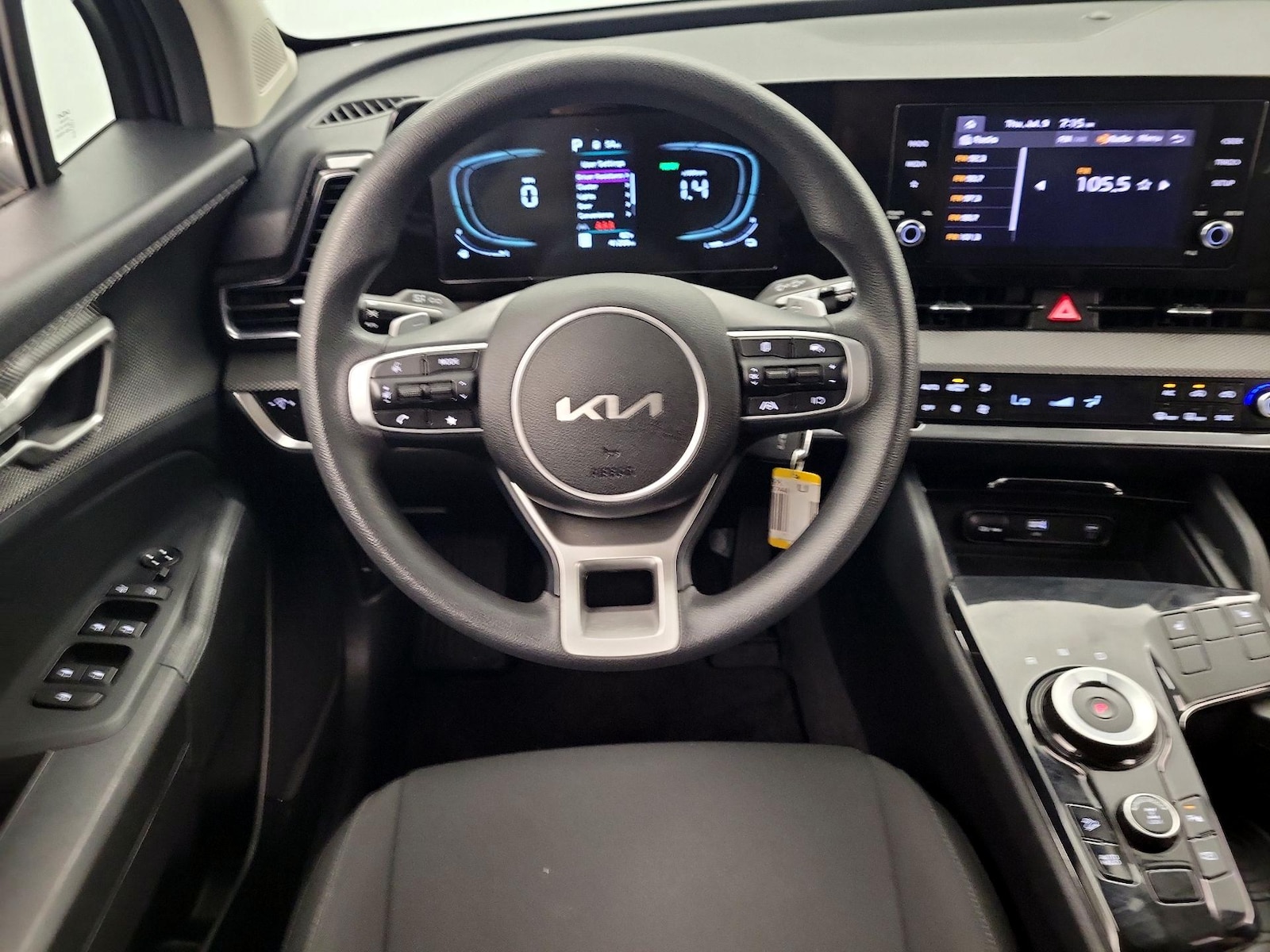 2023 Kia Sportage LX Hybrid - Photo 11