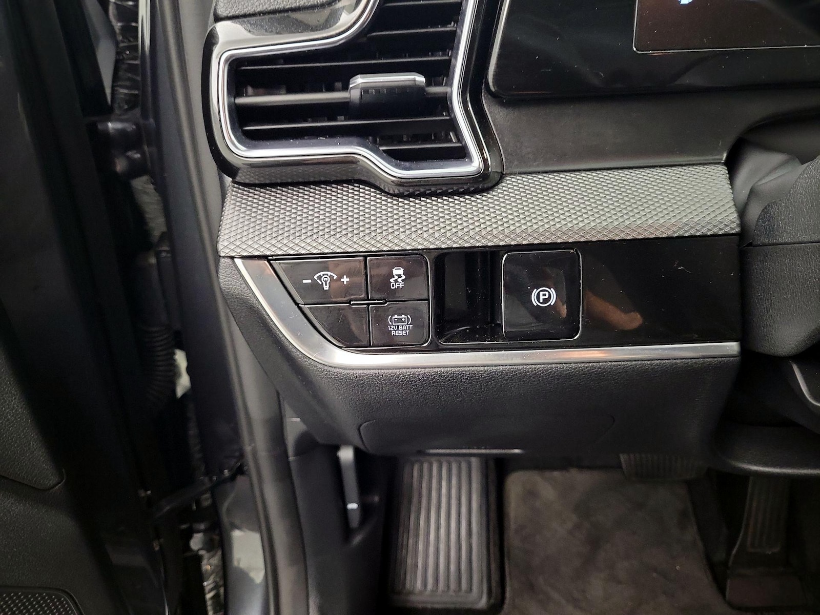 2023 Kia Sportage LX Hybrid - Photo 14