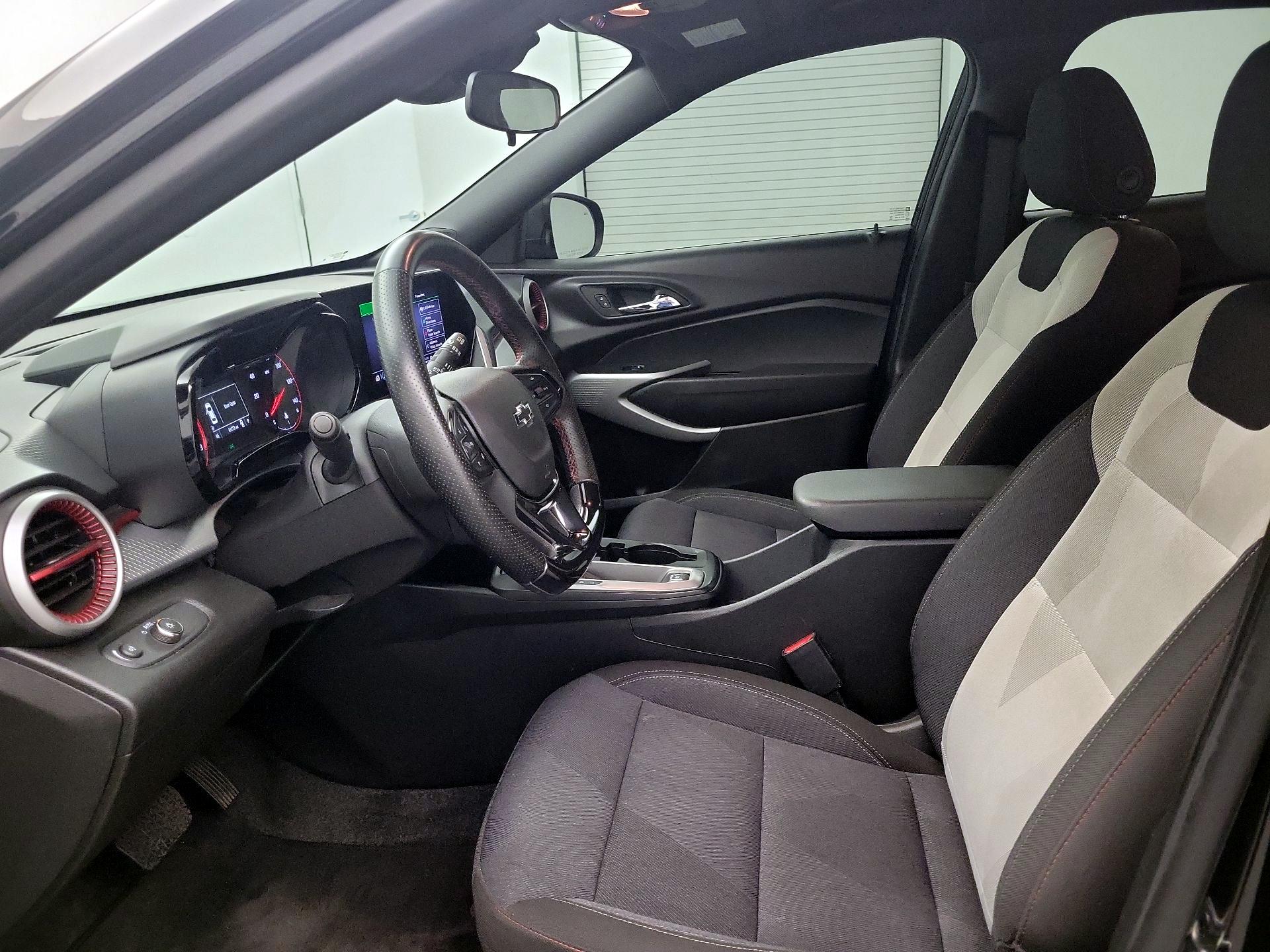 Thumbnail: 2024 Chevrolet Trax - 11