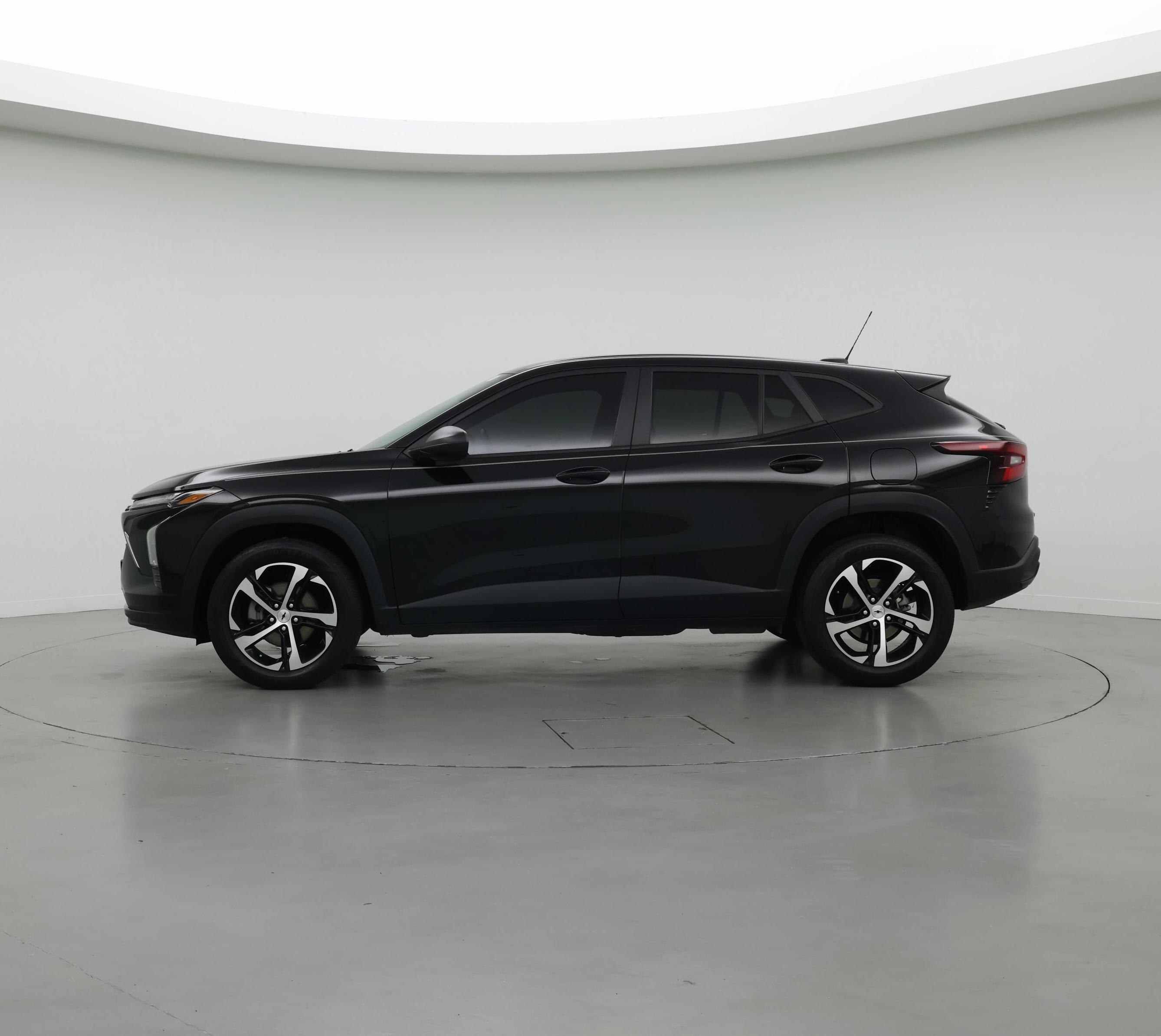 Thumbnail: 2024 Chevrolet Trax - 3