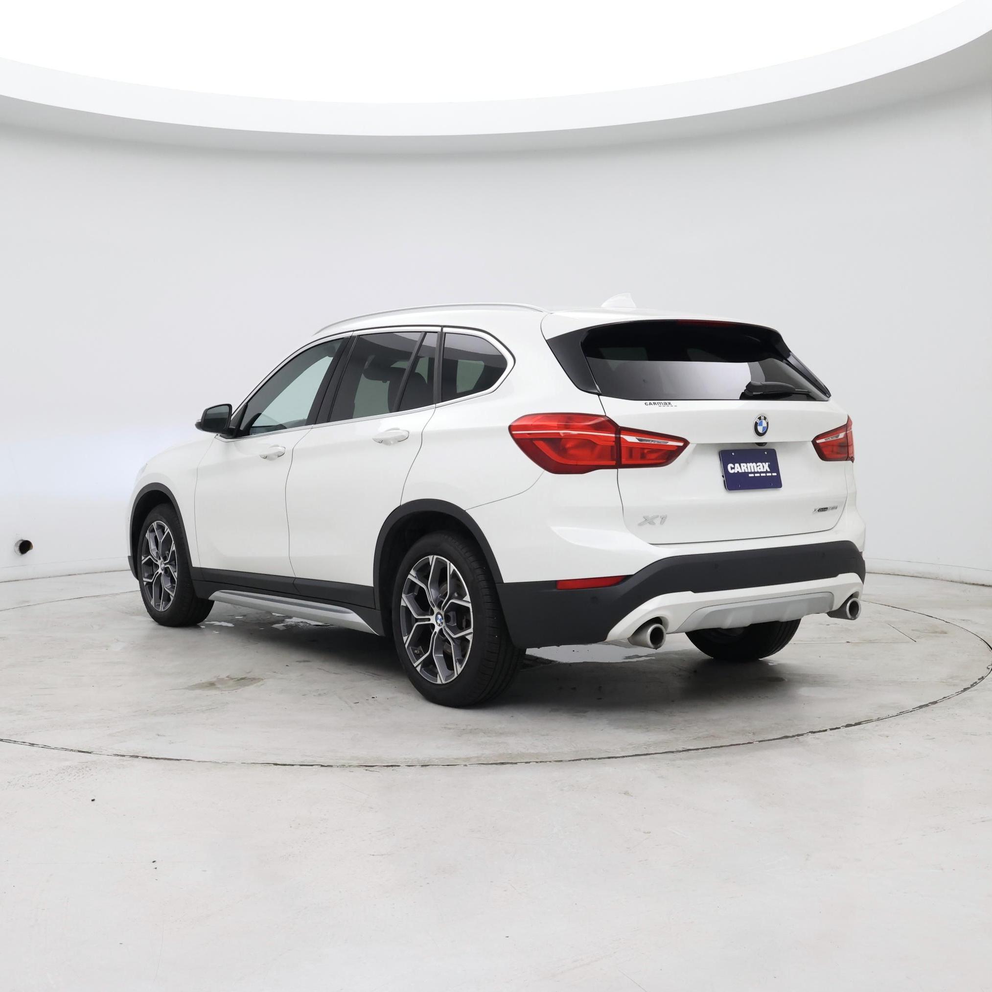 Thumbnail: 2022 BMW X1 - 2