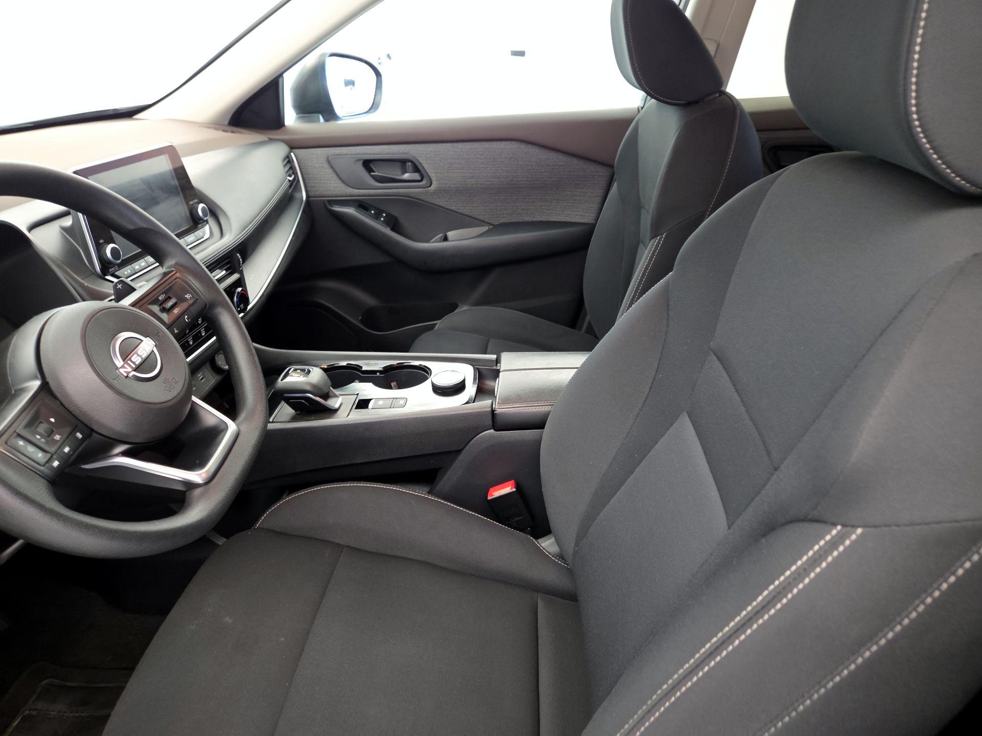 Thumbnail: 2023 Nissan Rogue - 11