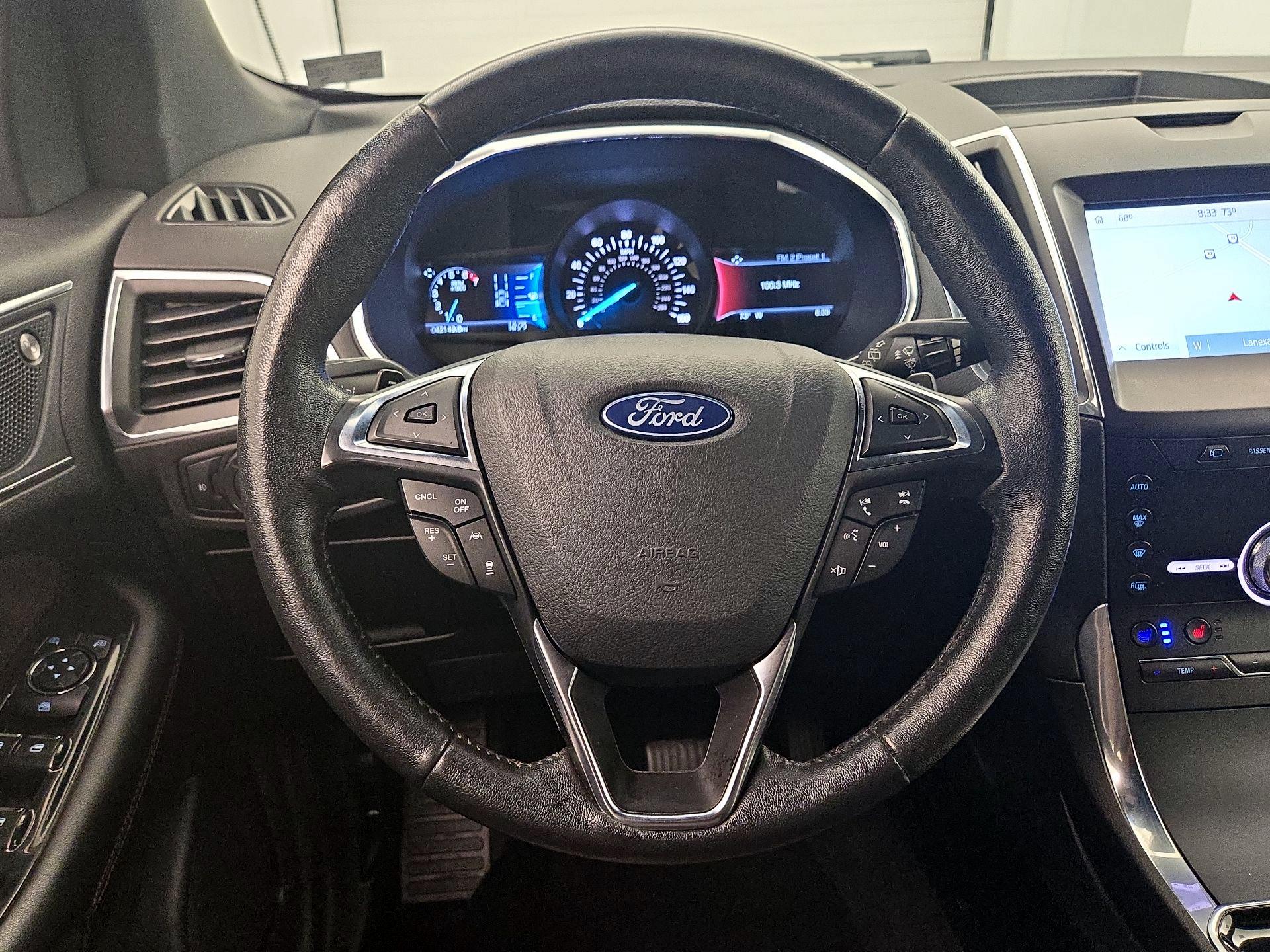 Thumbnail: 2020 Ford Edge - 10