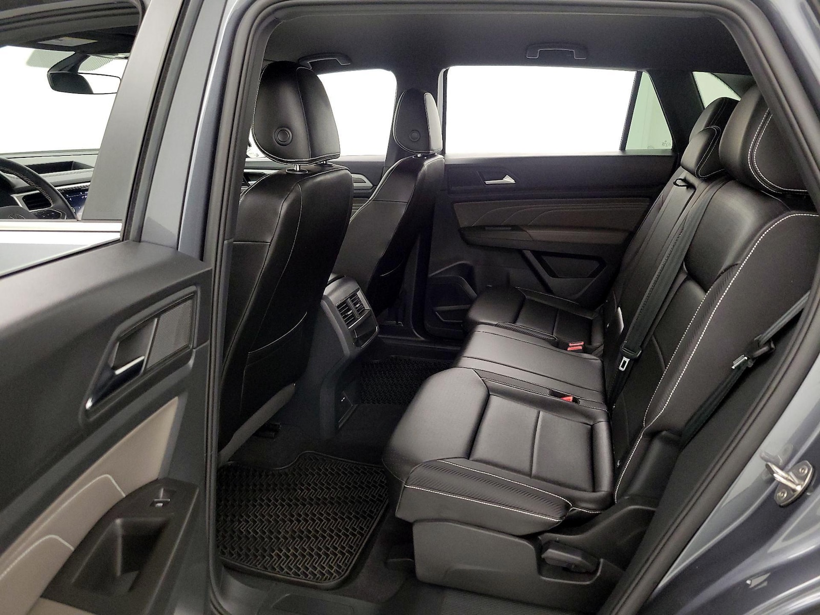 2023 Volkswagen Atlas Cross Sport 20