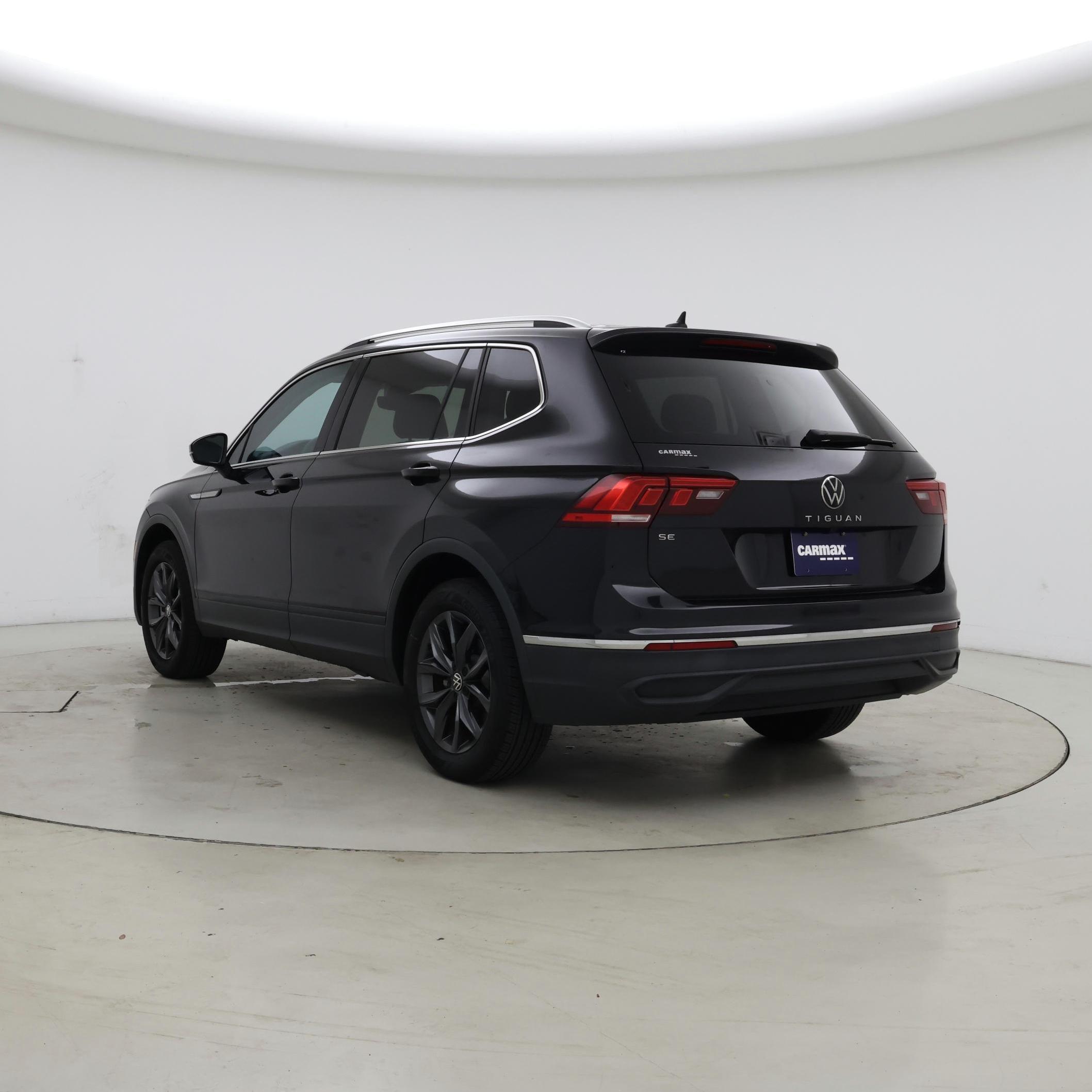 Thumbnail: 2023 Volkswagen Tiguan - 2