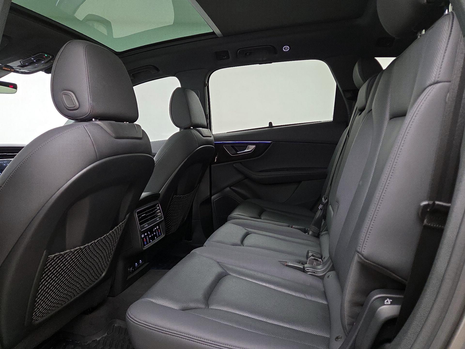 Thumbnail: 2023 Audi Q7 - 20