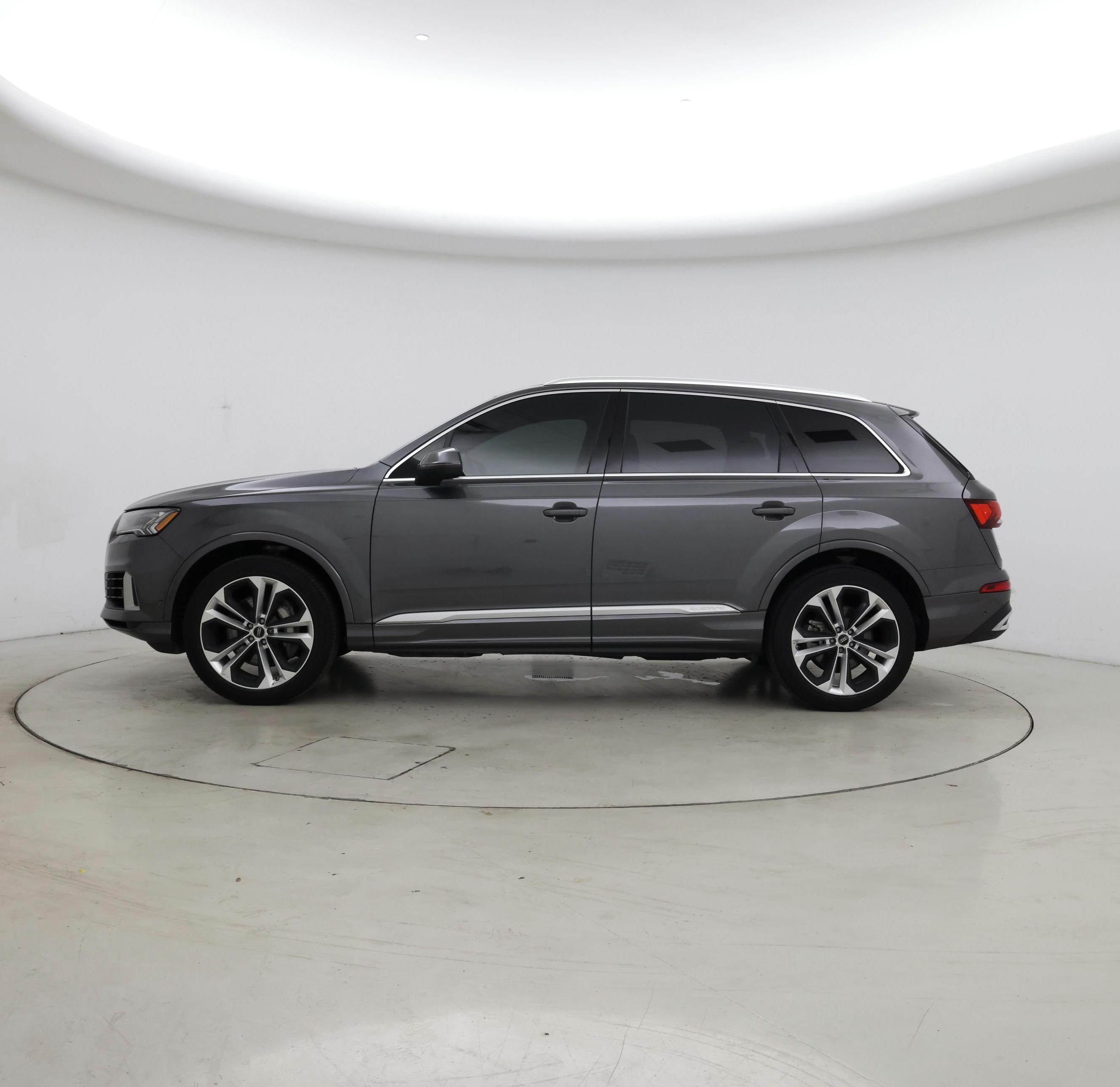 Thumbnail: 2023 Audi Q7 - 3