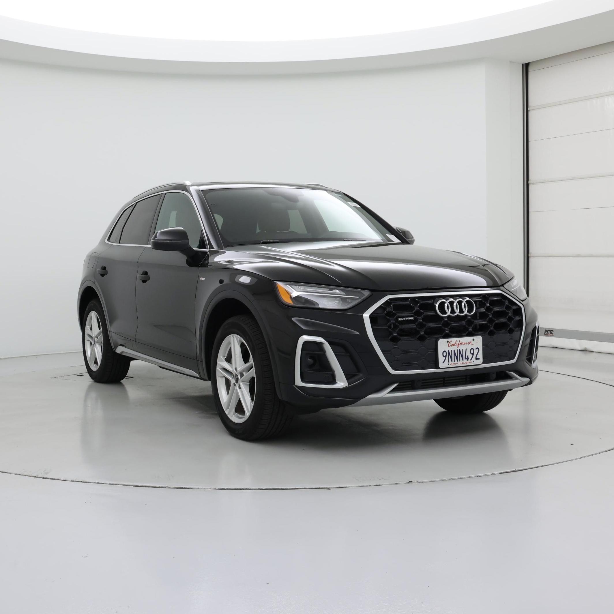 Black 2024 Audi Q5 Hybrid Plug-in SUV / Crossover All-Wheel Drive Automatic
