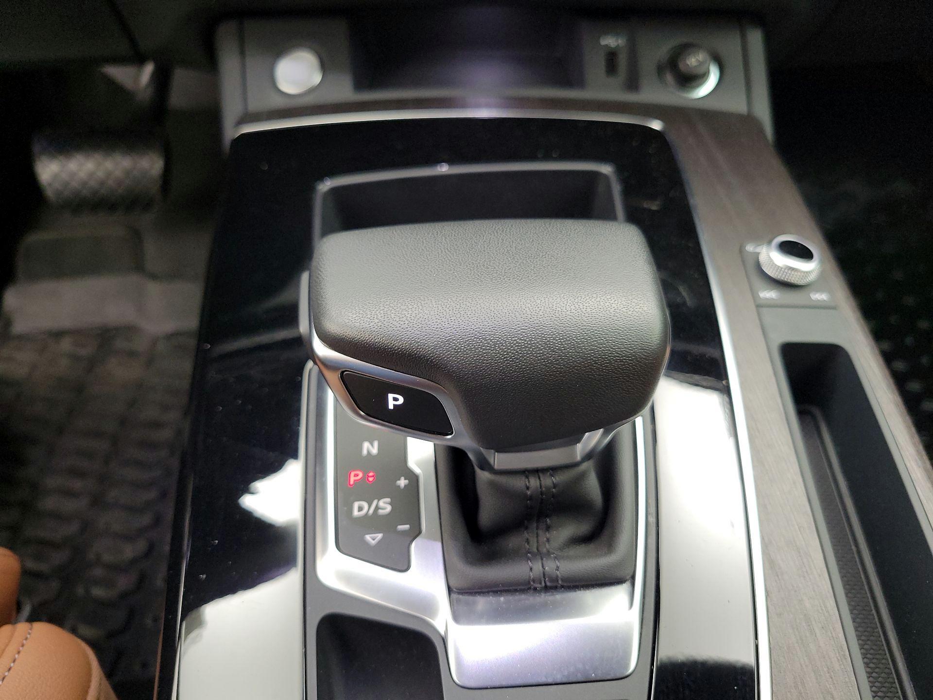 Thumbnail: 2024 Audi Q5 - 17