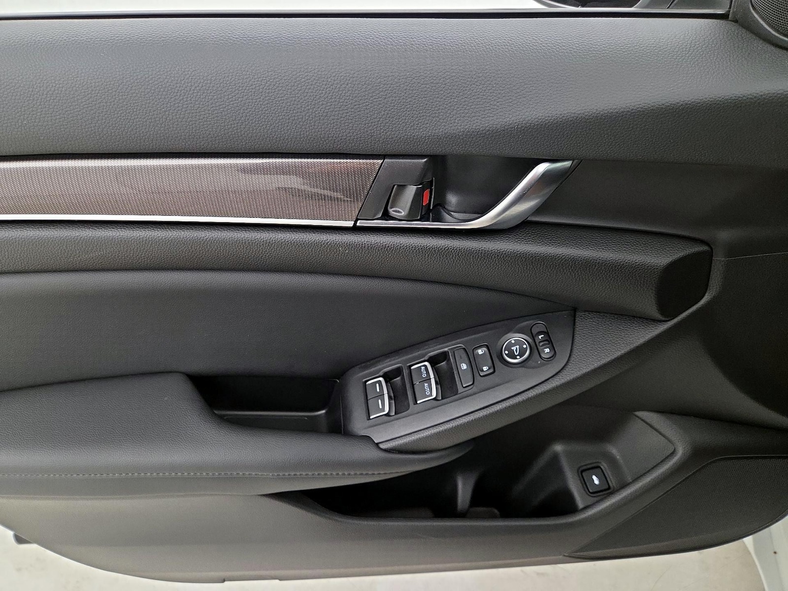 2022 Honda Accord Sport SE - Photo 13