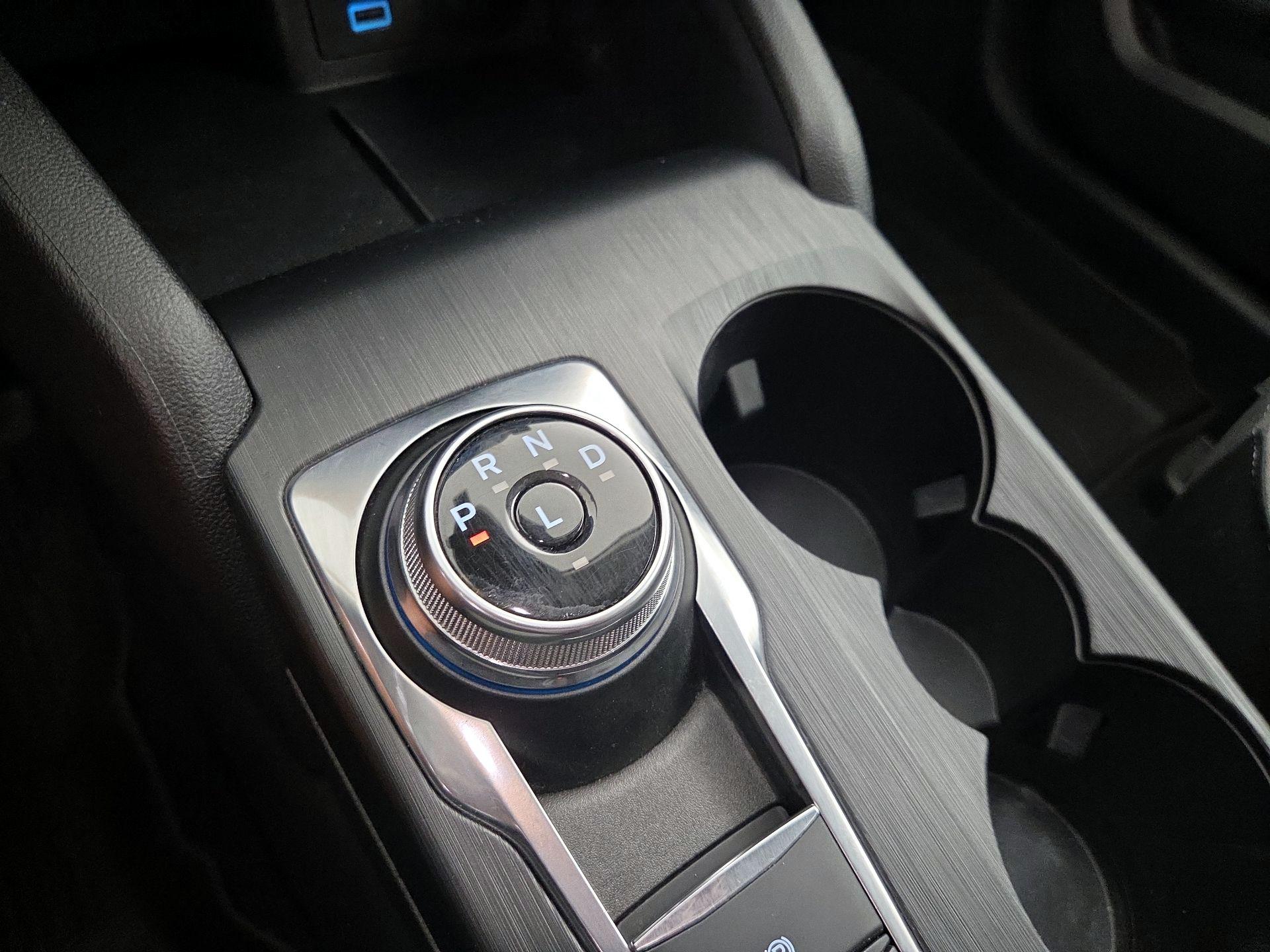 Thumbnail: 2022 Ford Escape - 17