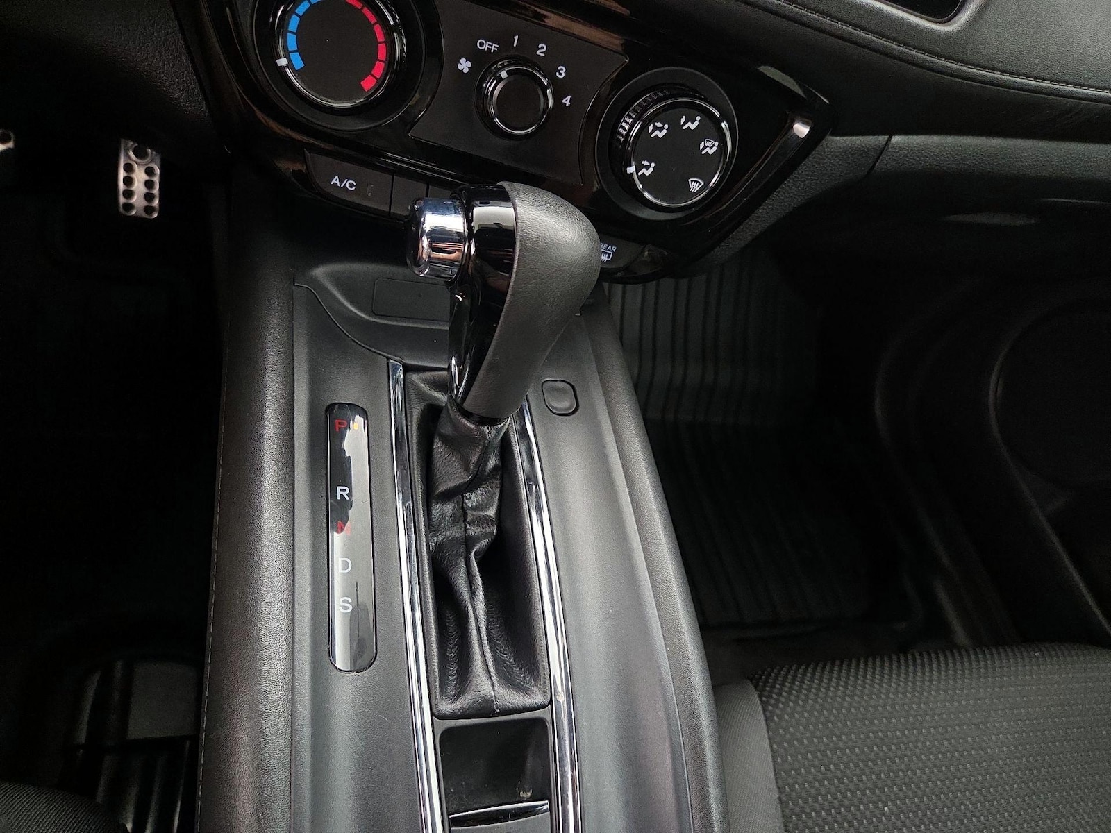 2022 Honda HR-V Sport - Photo 18