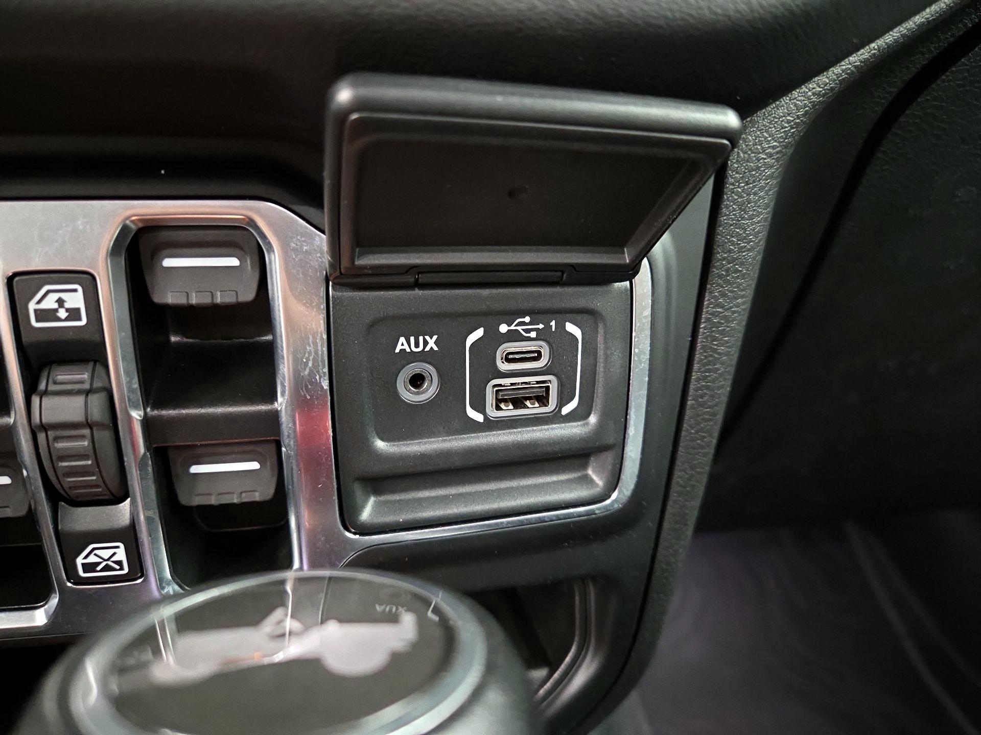 Thumbnail: 2024 Jeep Wrangler - 19