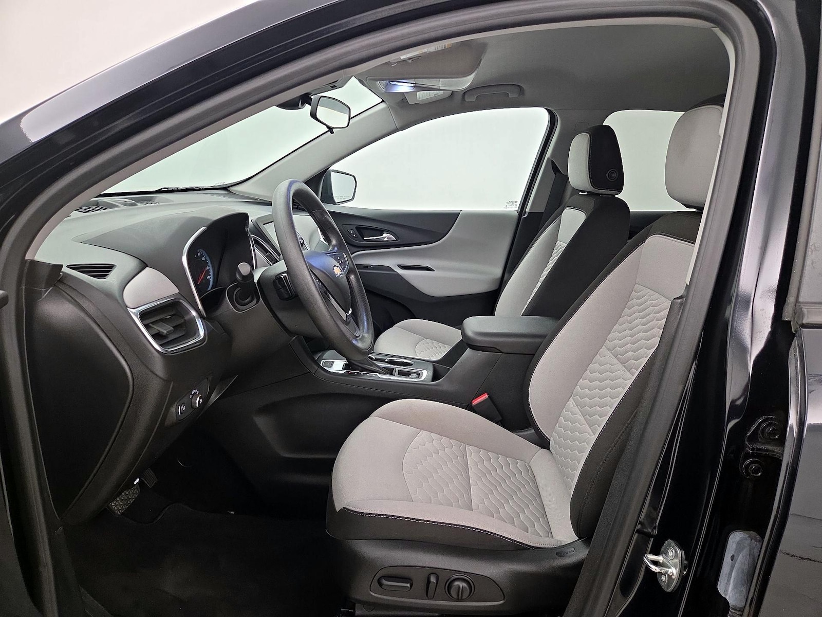 Power Seat(s) & Side Airbags