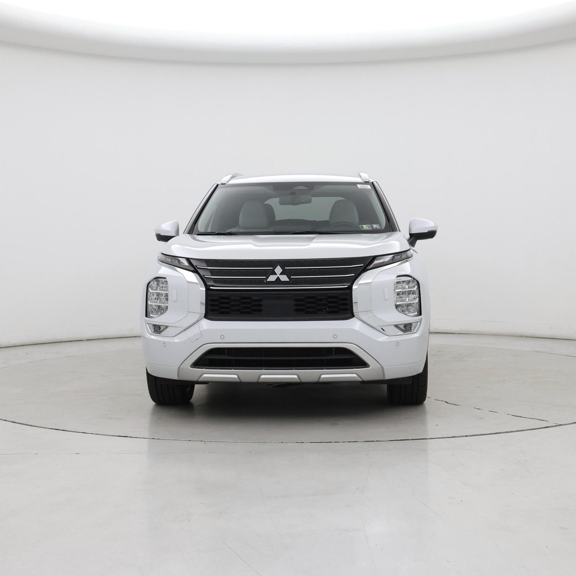 Thumbnail: 2023 Mitsubishi Outlander - 5