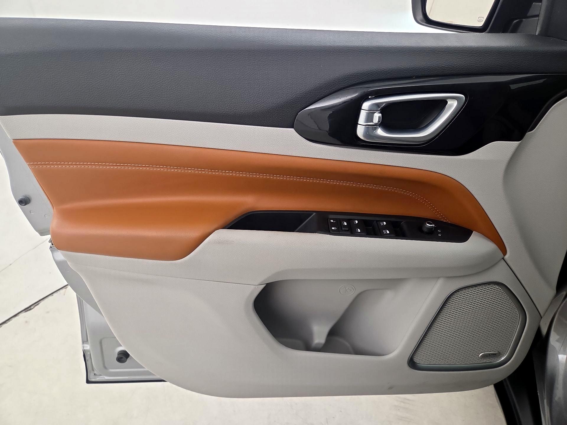 Thumbnail: 2022 Jeep Compass - 12