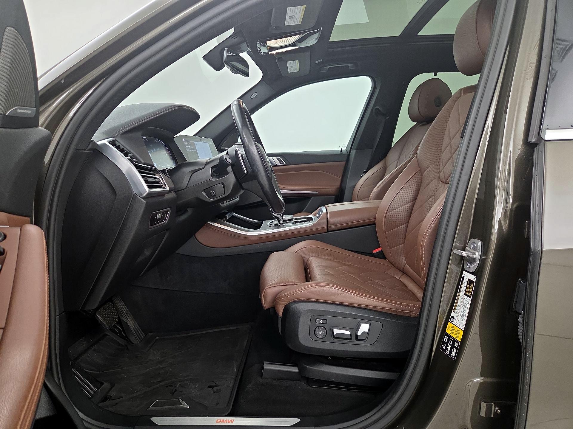 Thumbnail: 2023 BMW X5 - 11