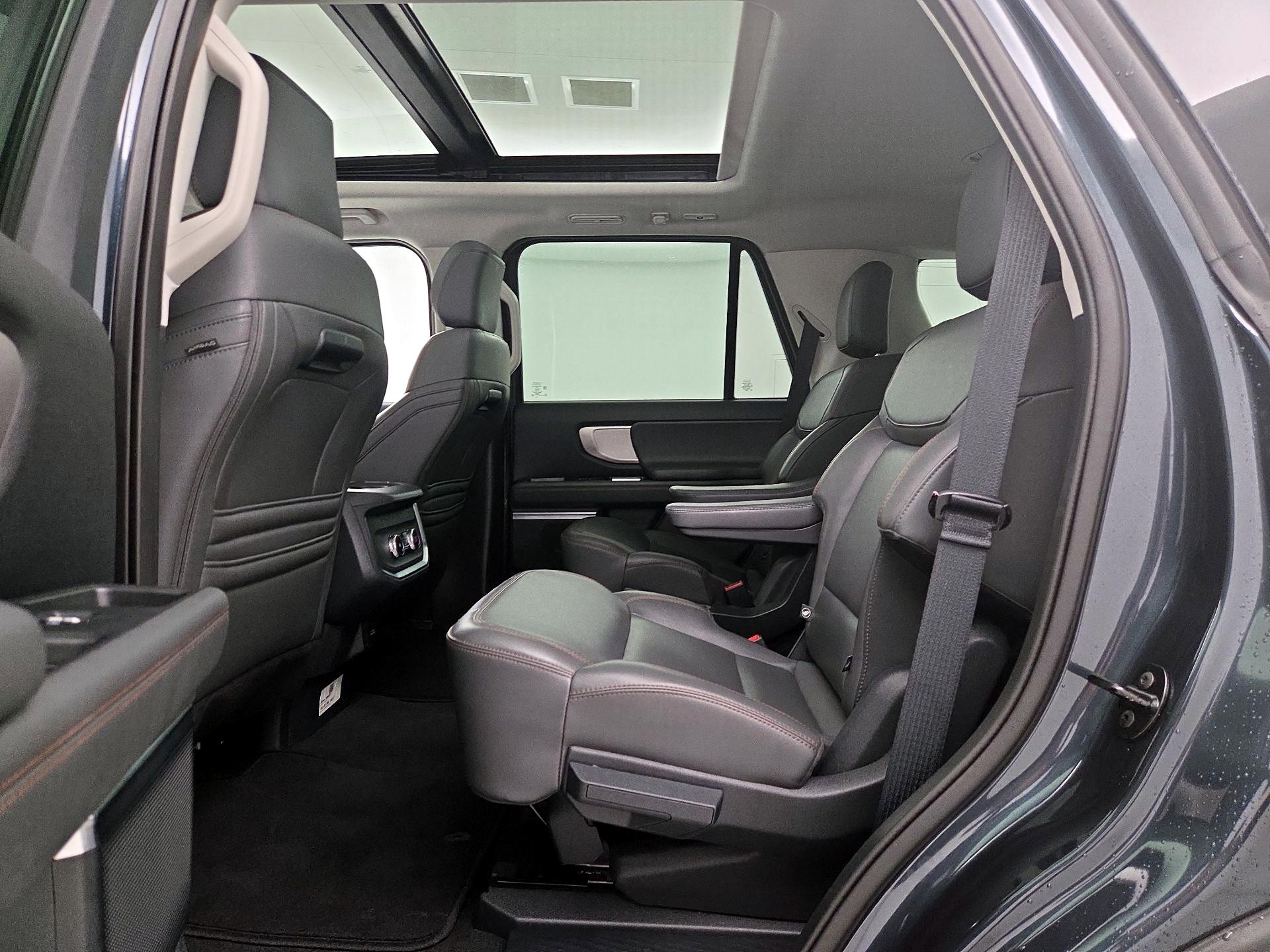 Thumbnail: 2025 Ford Expedition - 20